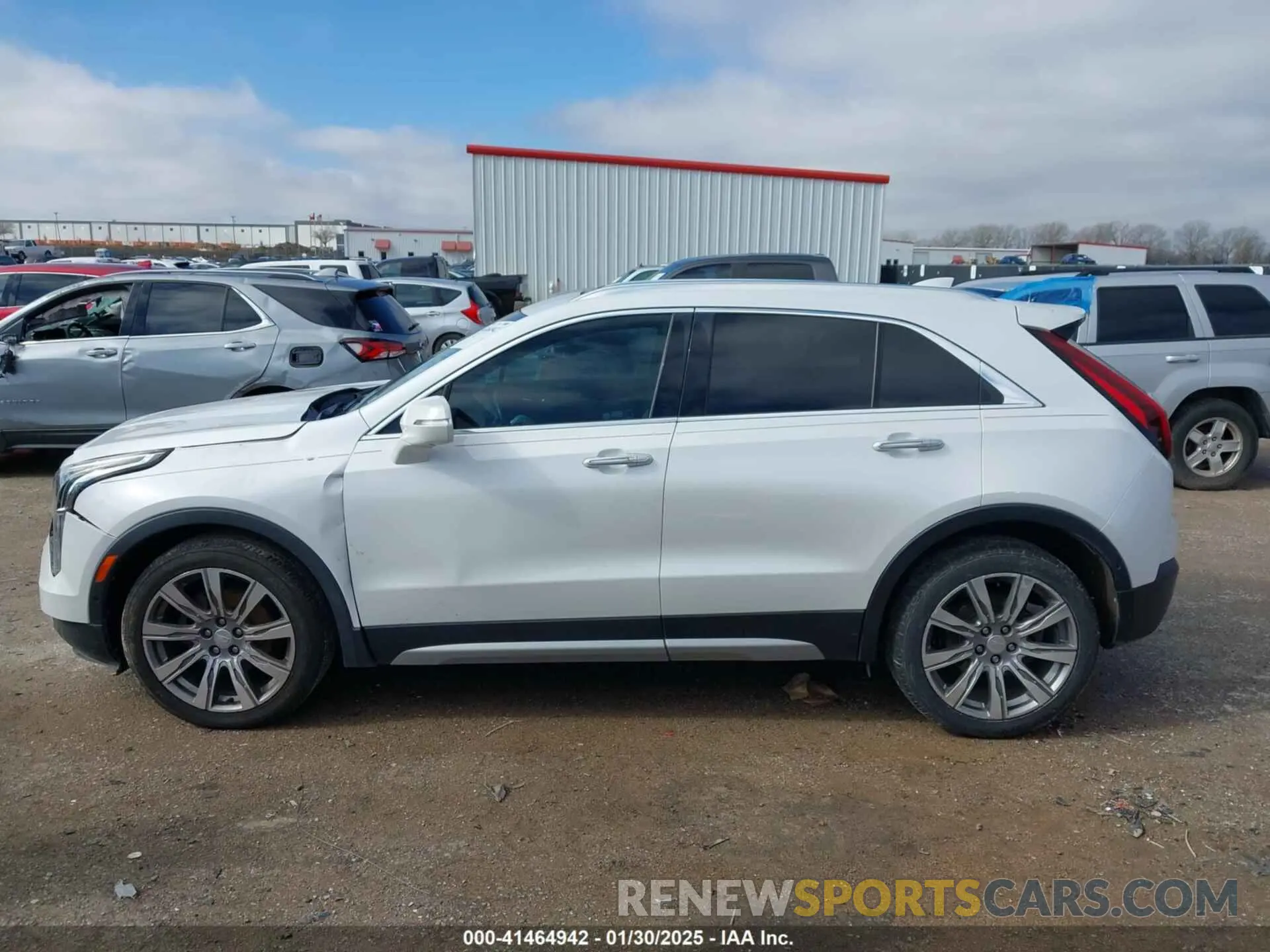 14 Photograph of a damaged car 1GYFZCR45KF133712 CADILLAC XT4 2019