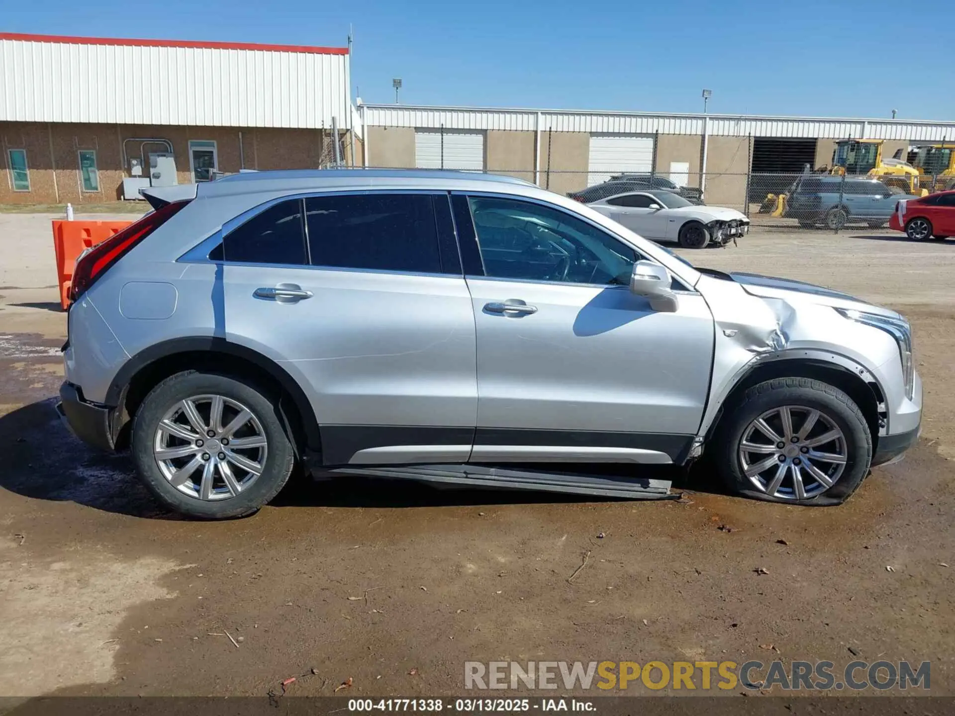 14 Photograph of a damaged car 1GYFZCR47KF110481 CADILLAC XT4 2019