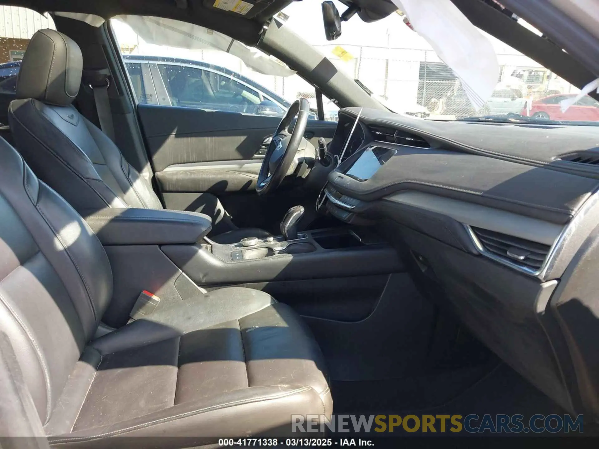 5 Photograph of a damaged car 1GYFZCR47KF110481 CADILLAC XT4 2019