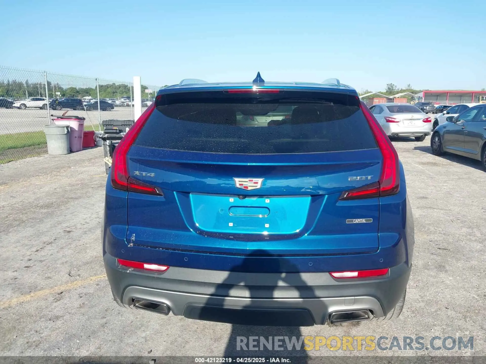 16 Photograph of a damaged car 1GYFZCR47KF128284 CADILLAC XT4 2019