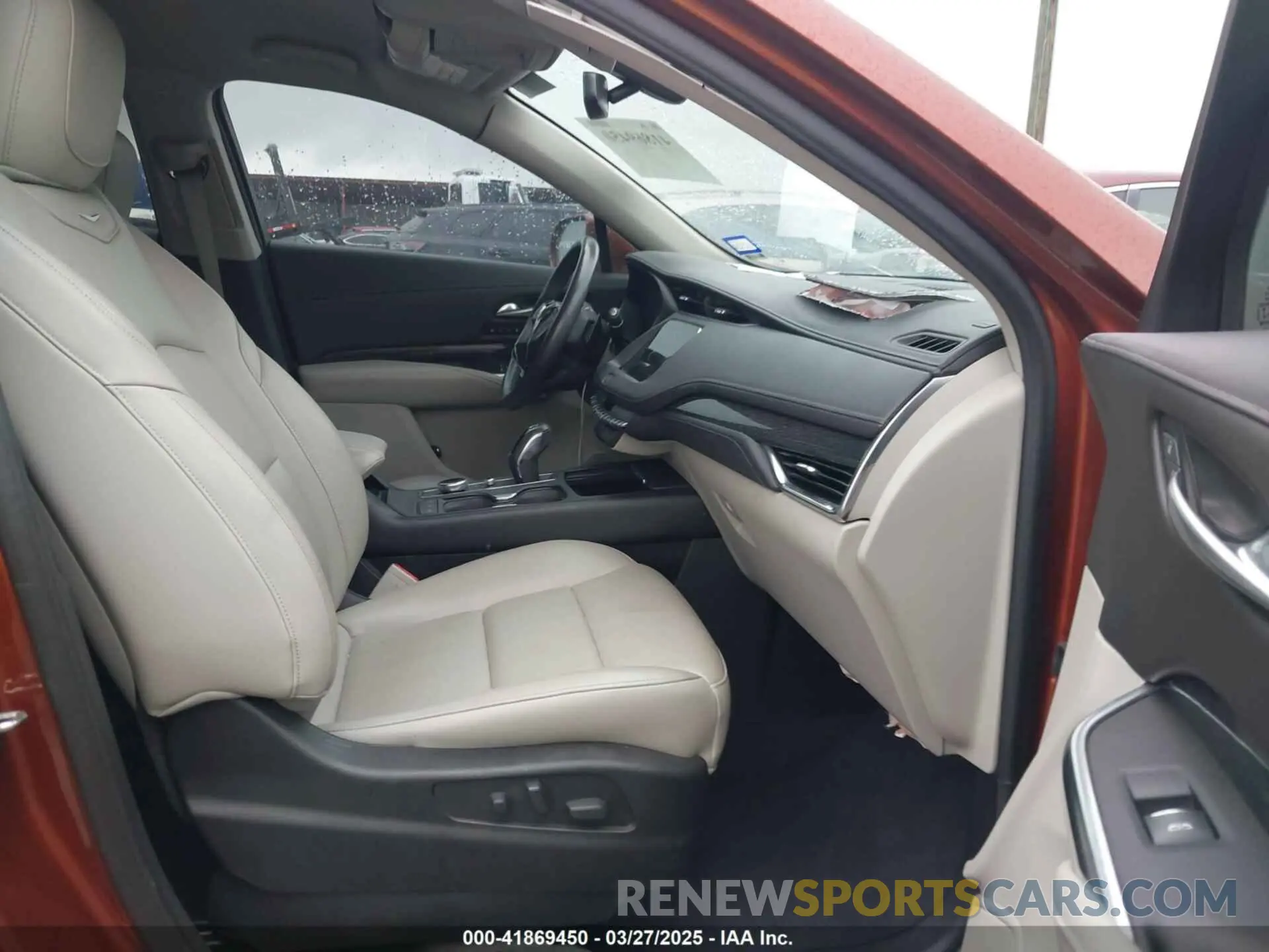 5 Photograph of a damaged car 1GYFZCR48KF208483 CADILLAC XT4 2019