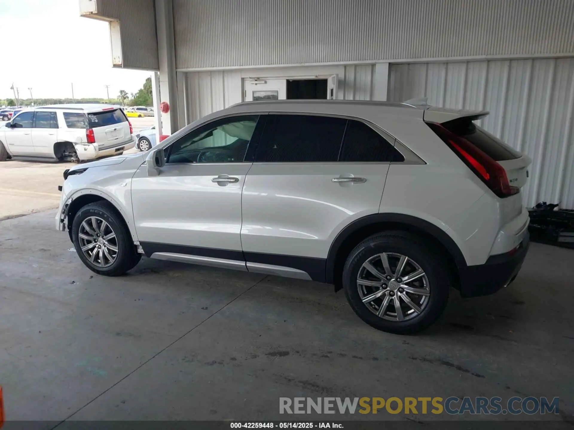 15 Photograph of a damaged car 1GYFZCR49KF142039 CADILLAC XT4 2019