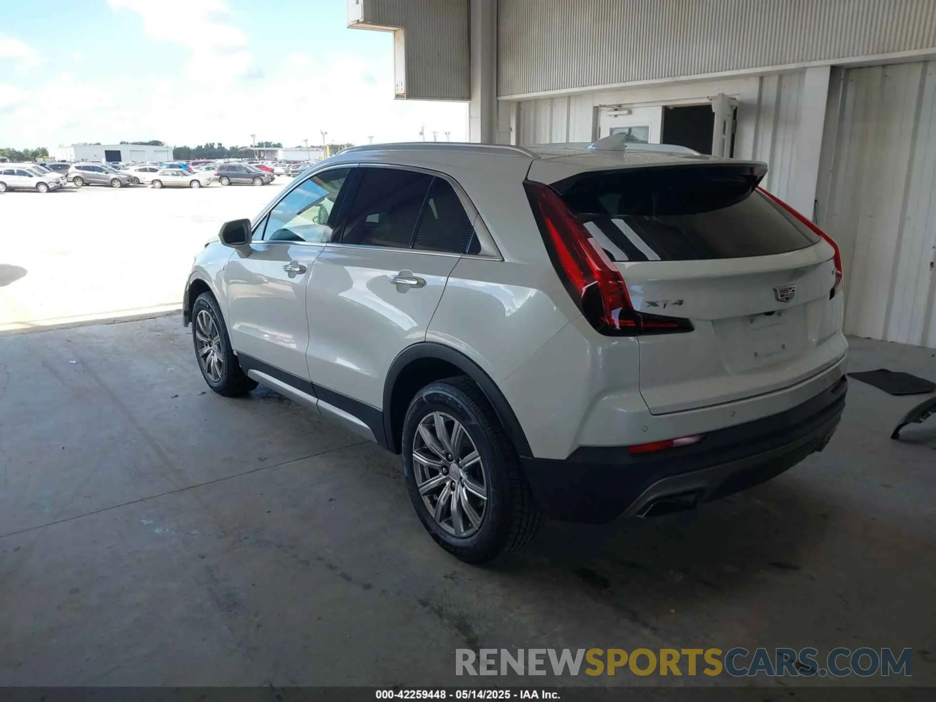 3 Photograph of a damaged car 1GYFZCR49KF142039 CADILLAC XT4 2019