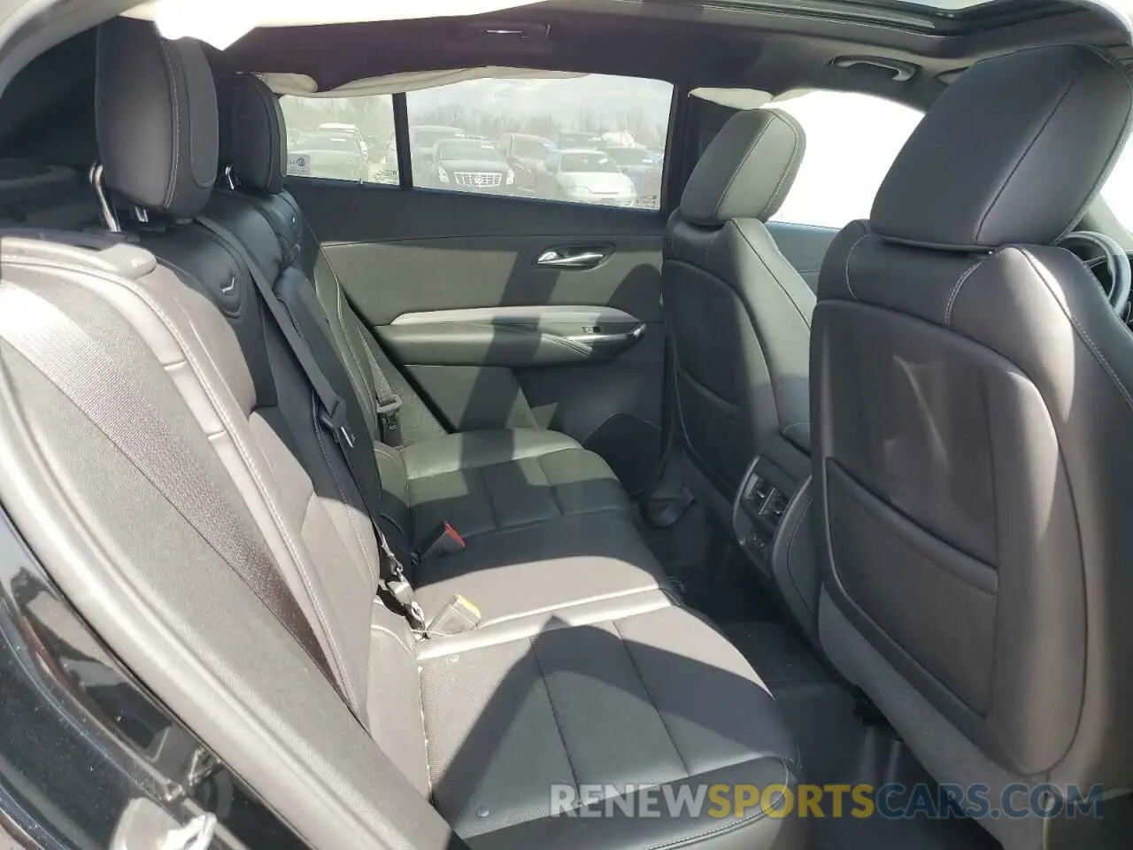 11 Photograph of a damaged car 1GYFZDR40KF141030 CADILLAC XT4 2019