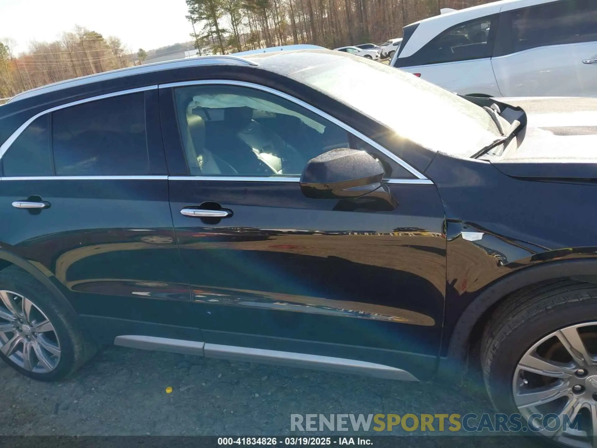 13 Photograph of a damaged car 1GYFZDR41KF213000 CADILLAC XT4 2019