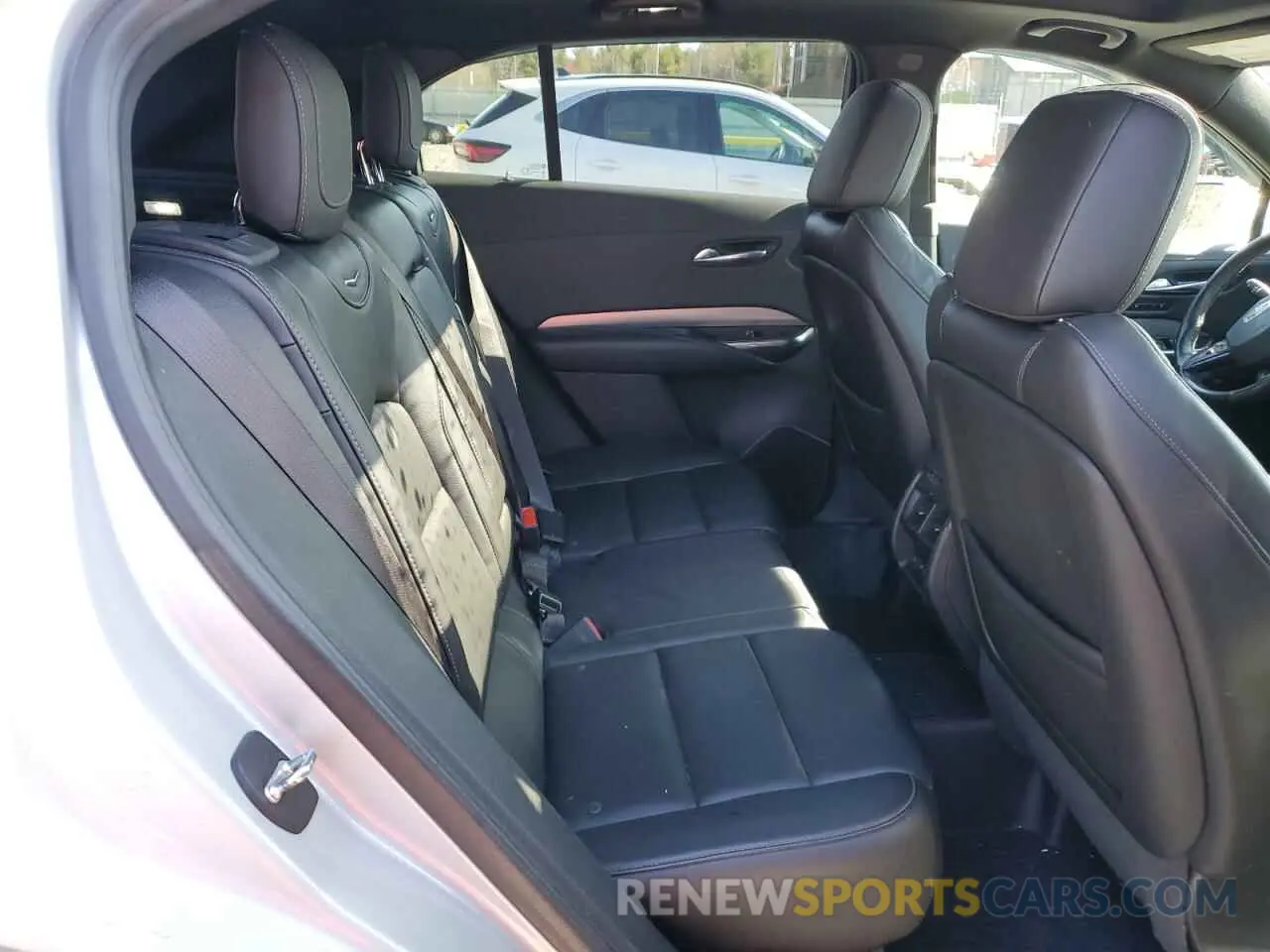 11 Photograph of a damaged car 1GYFZDR45KF126233 CADILLAC XT4 2019