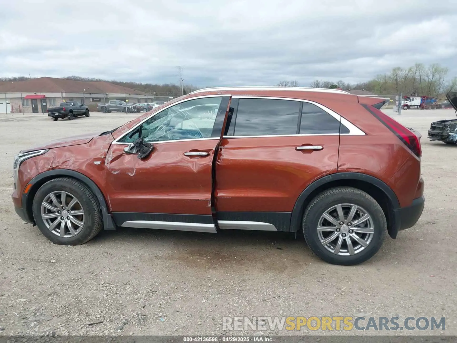 13 Photograph of a damaged car 1GYFZDR45KF183306 CADILLAC XT4 2019