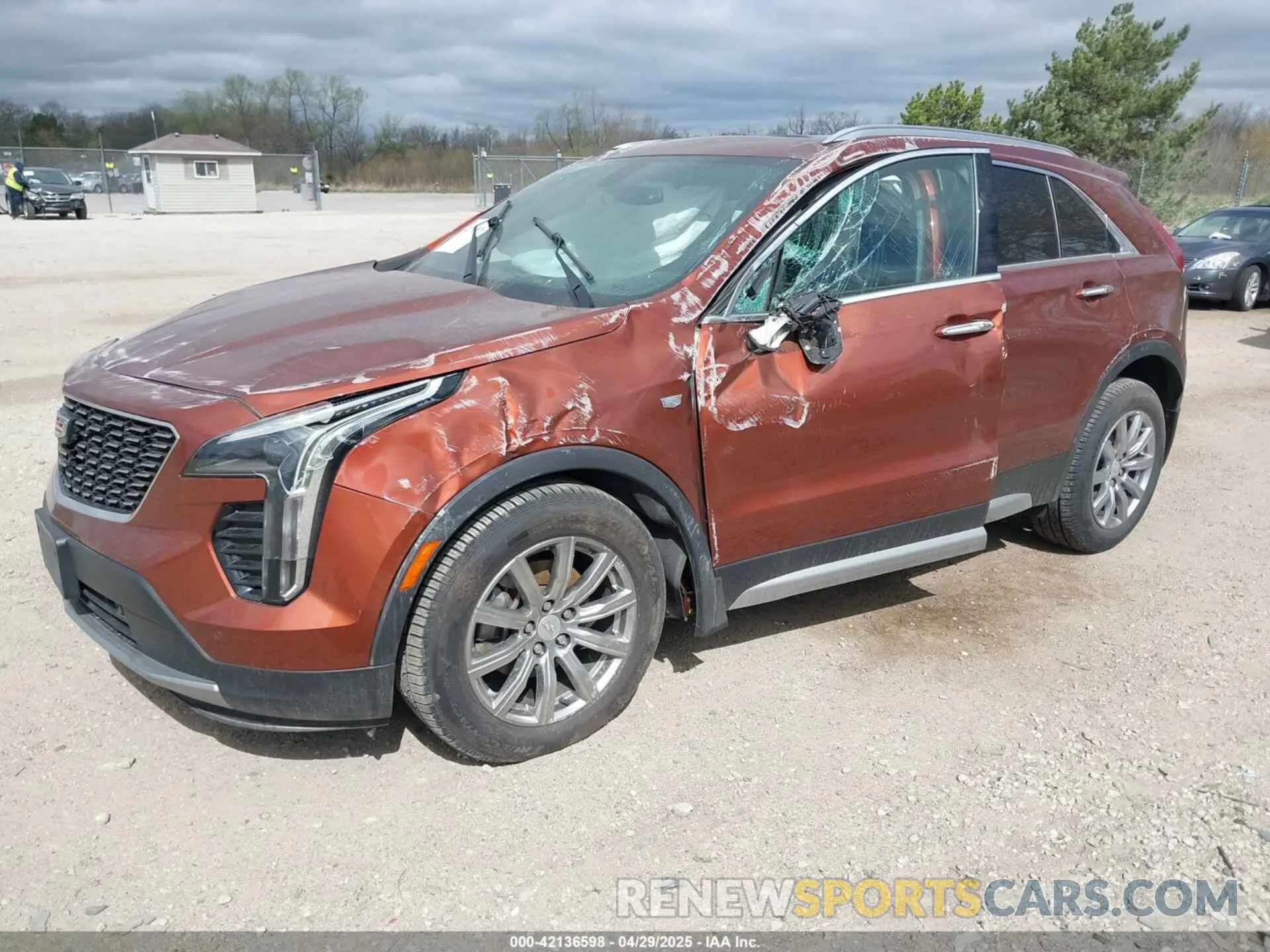 2 Photograph of a damaged car 1GYFZDR45KF183306 CADILLAC XT4 2019