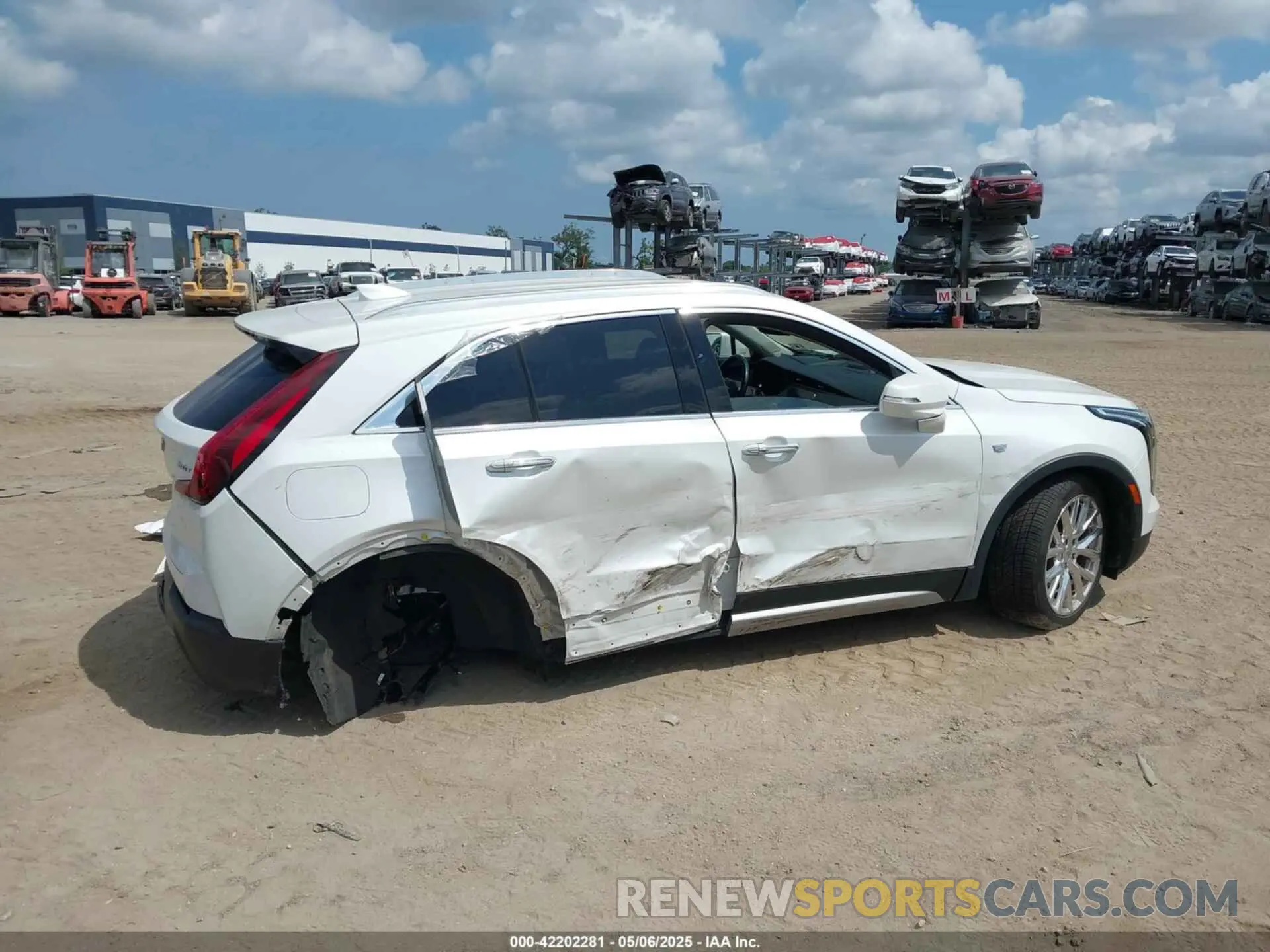 13 Photograph of a damaged car 1GYFZDR48KF131619 CADILLAC XT4 2019
