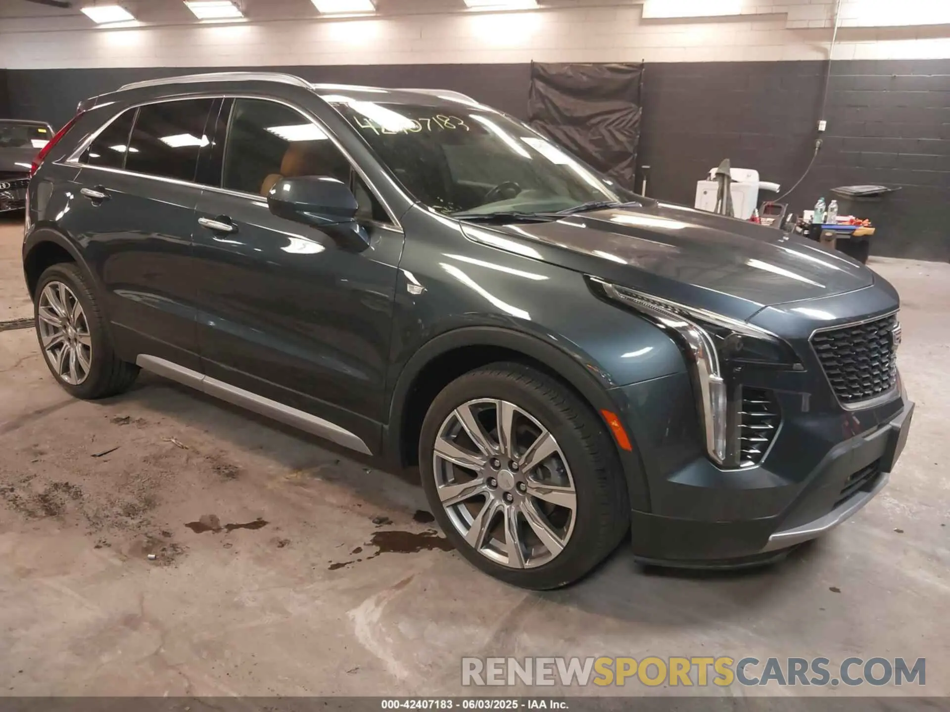 1 Photograph of a damaged car 1GYFZDR49KF137610 CADILLAC XT4 2019