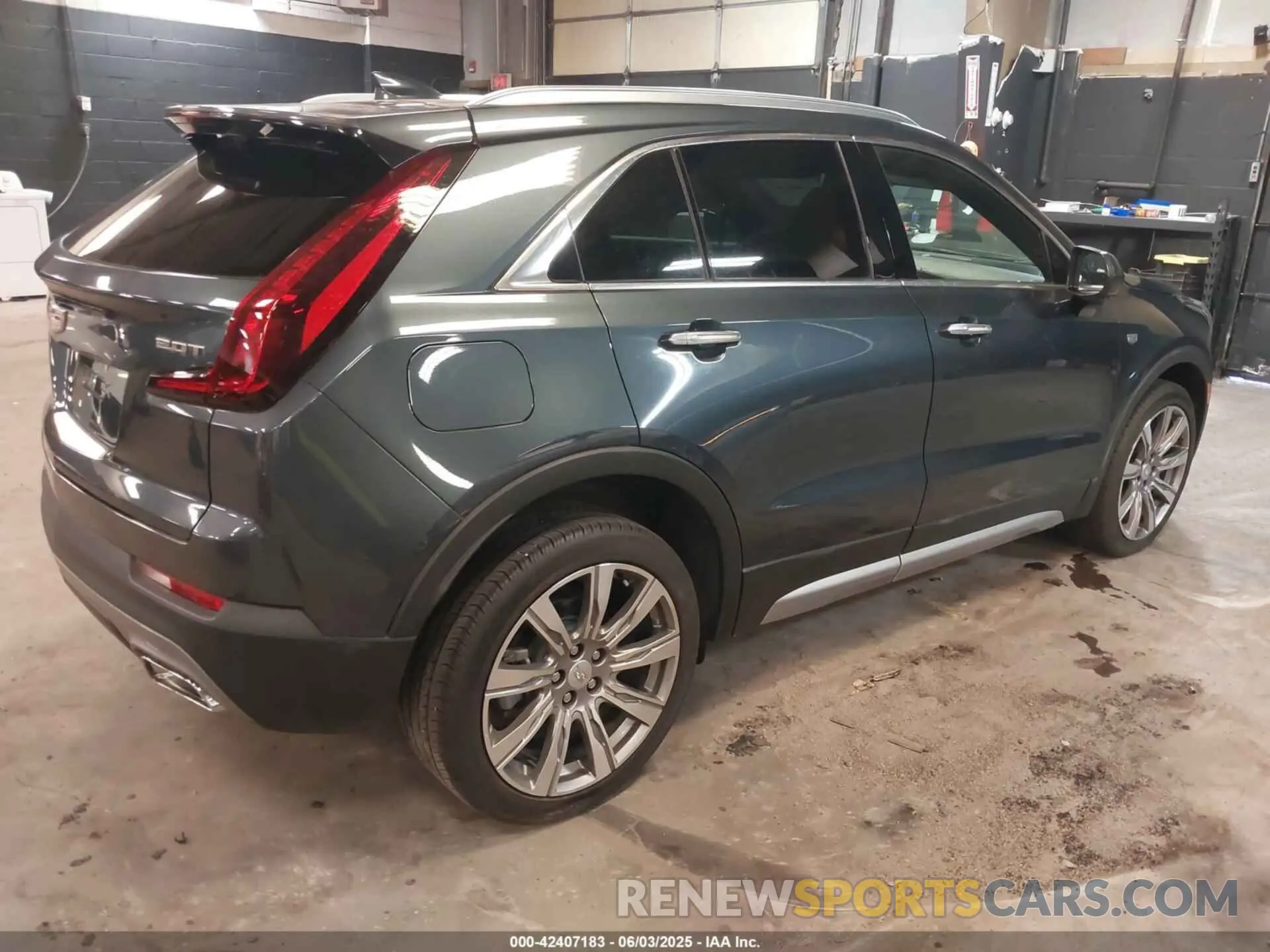 4 Photograph of a damaged car 1GYFZDR49KF137610 CADILLAC XT4 2019