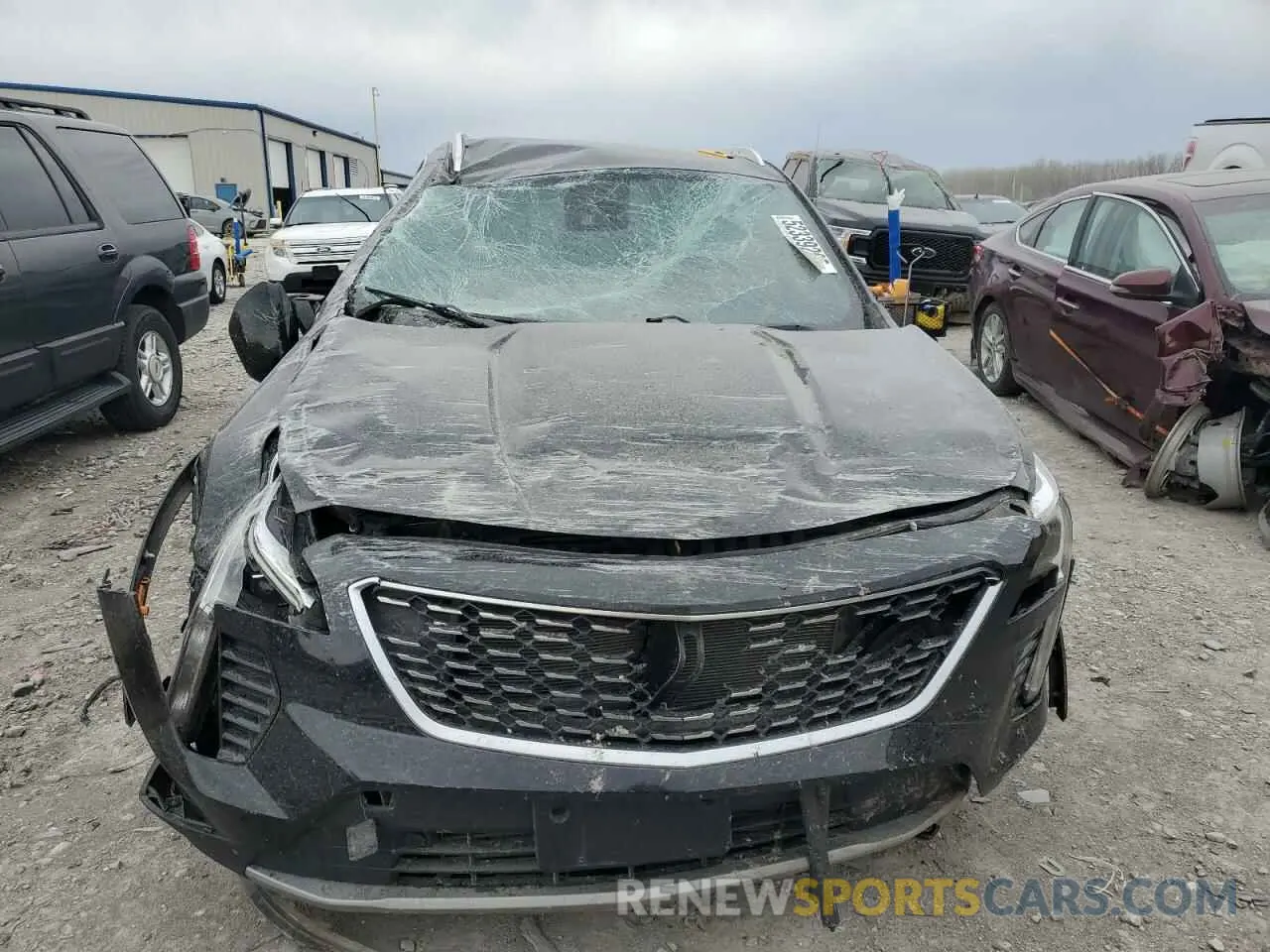 5 Photograph of a damaged car 1GYFZDR4XKF117964 CADILLAC XT4 2019