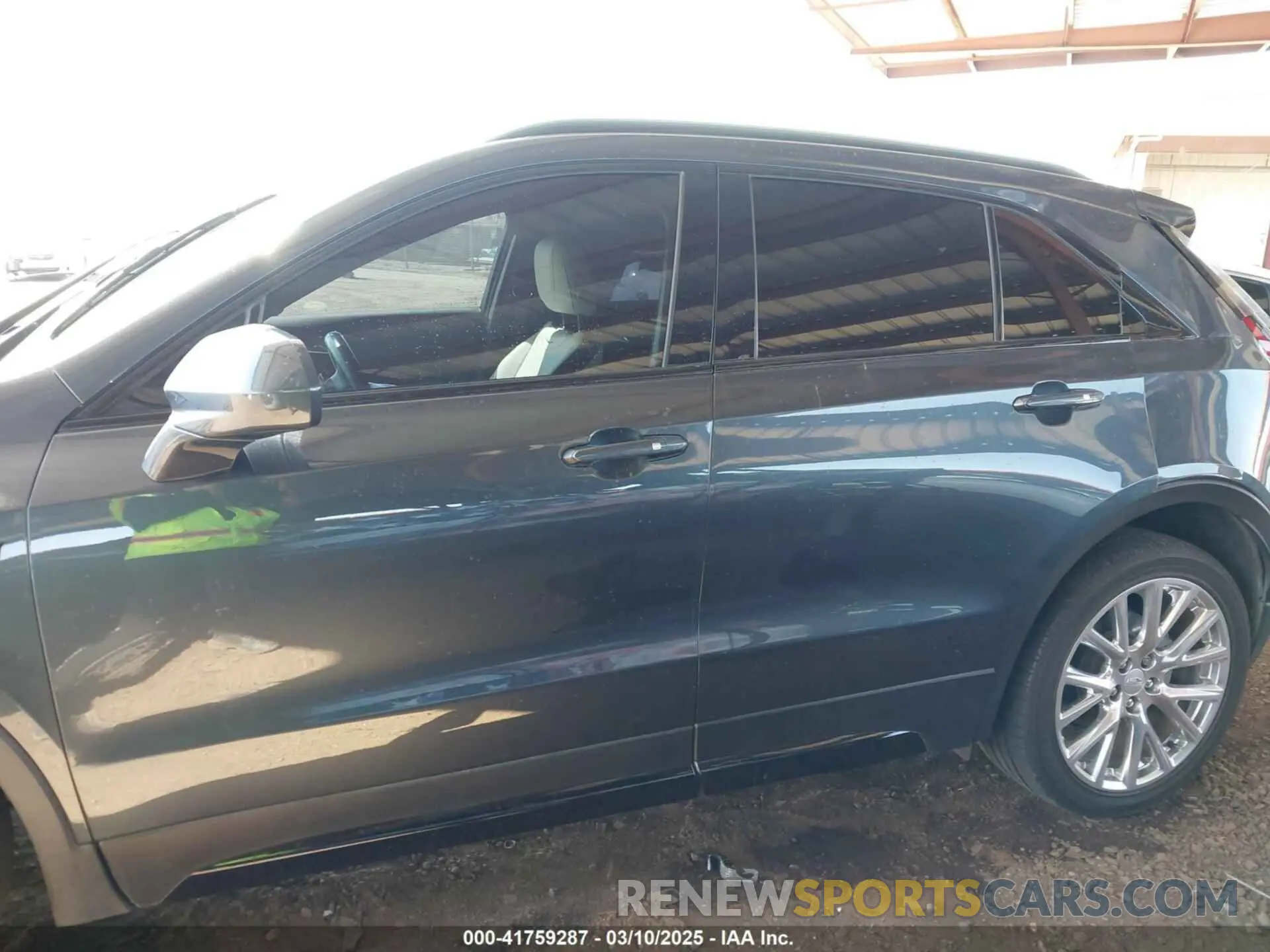 14 Photograph of a damaged car 1GYFZER40KF155600 CADILLAC XT4 2019