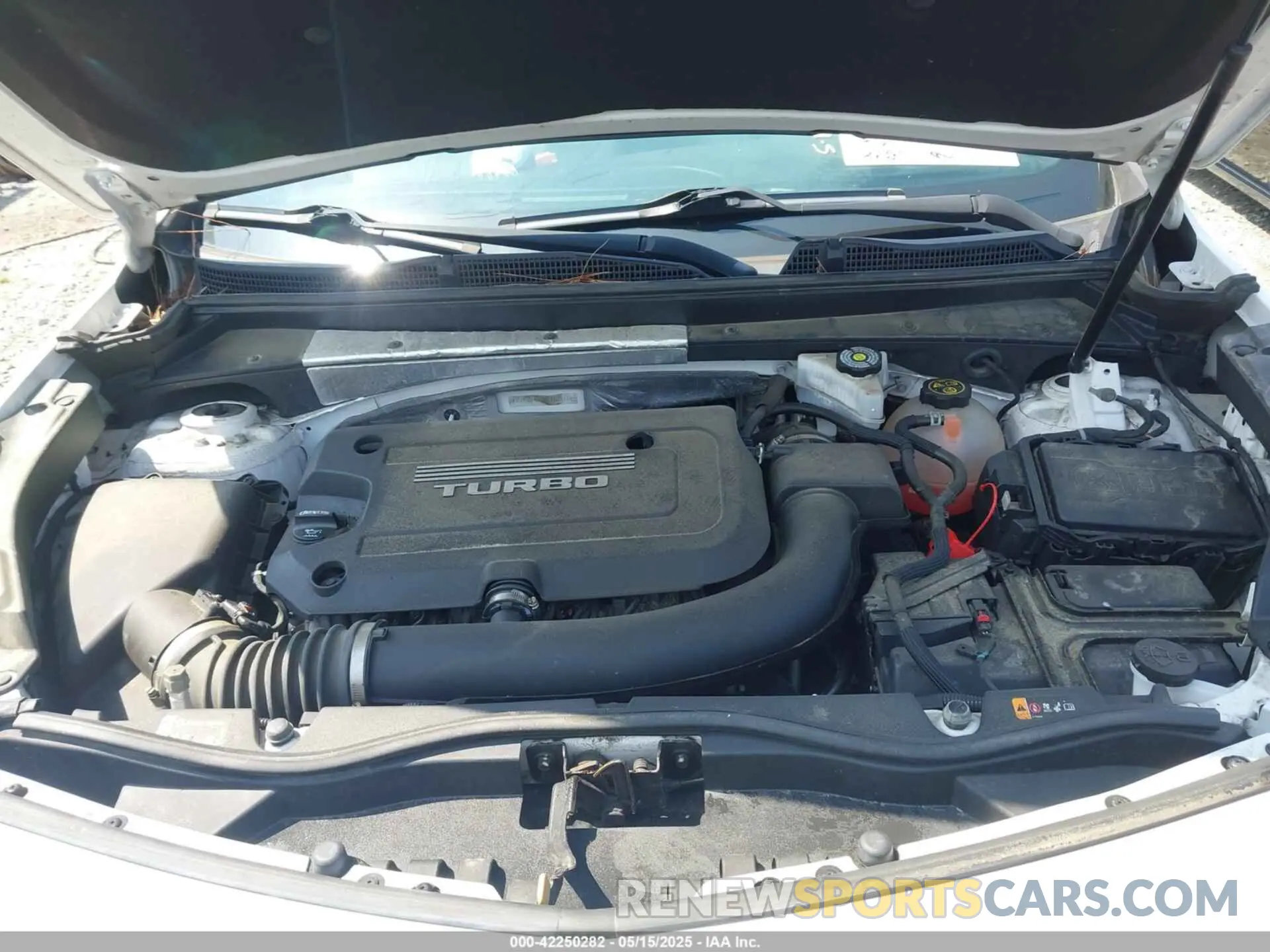 10 Photograph of a damaged car 1GYFZER40KF163373 CADILLAC XT4 2019