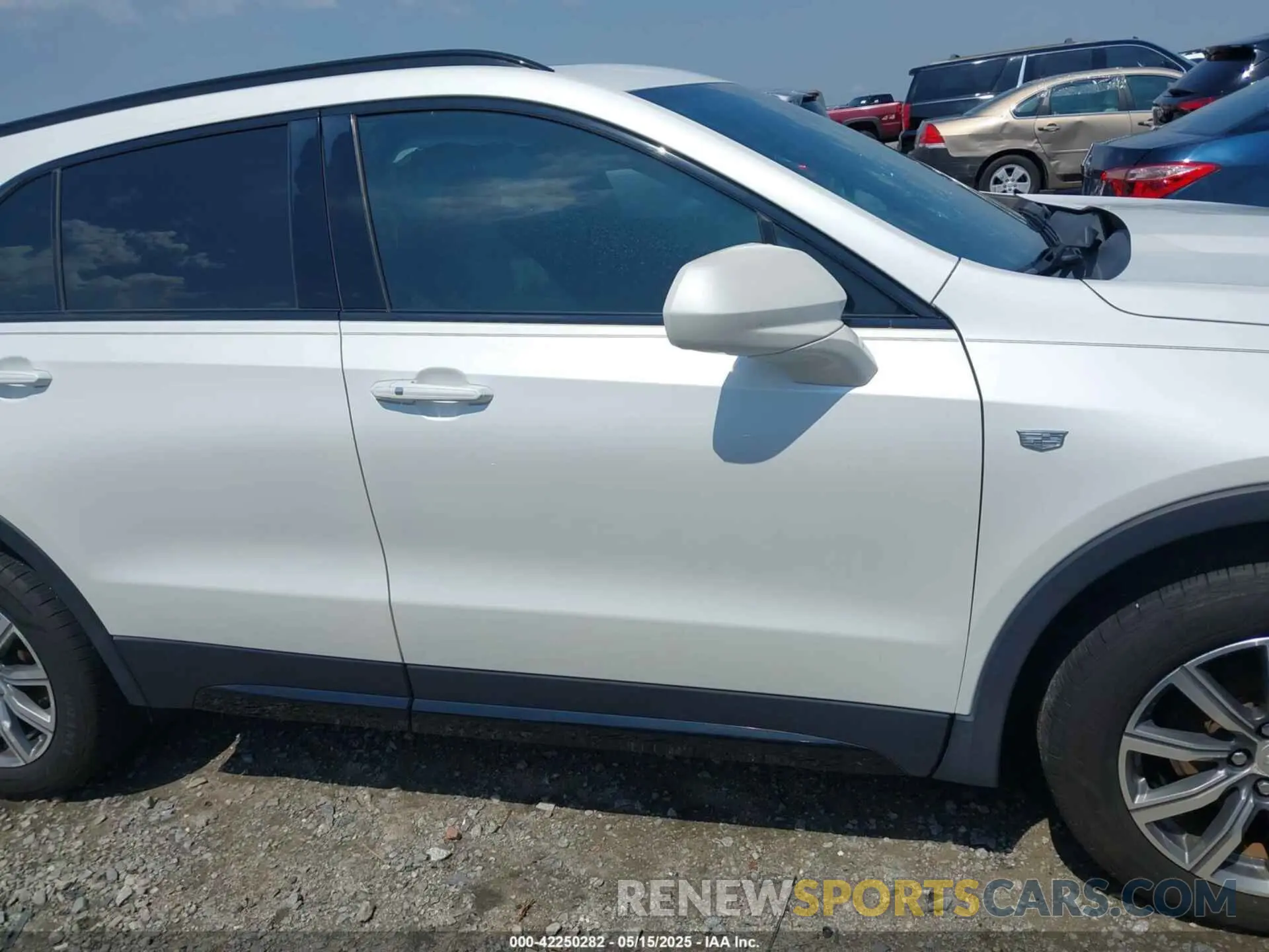 13 Photograph of a damaged car 1GYFZER40KF163373 CADILLAC XT4 2019