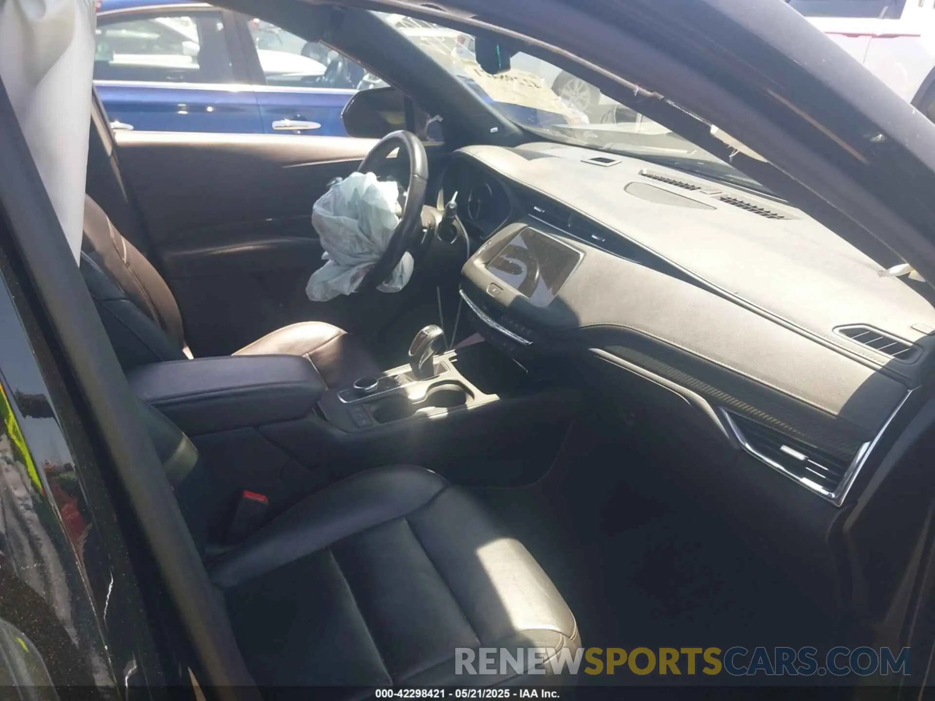5 Photograph of a damaged car 1GYFZER40KF181792 CADILLAC XT4 2019