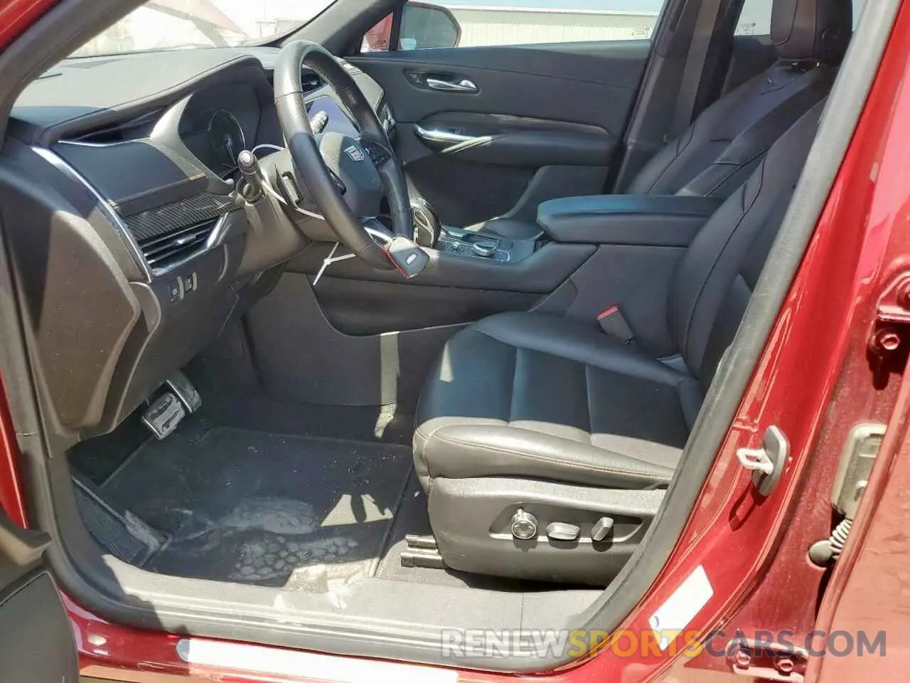 7 Photograph of a damaged car 1GYFZER43KF130335 CADILLAC XT4 2019