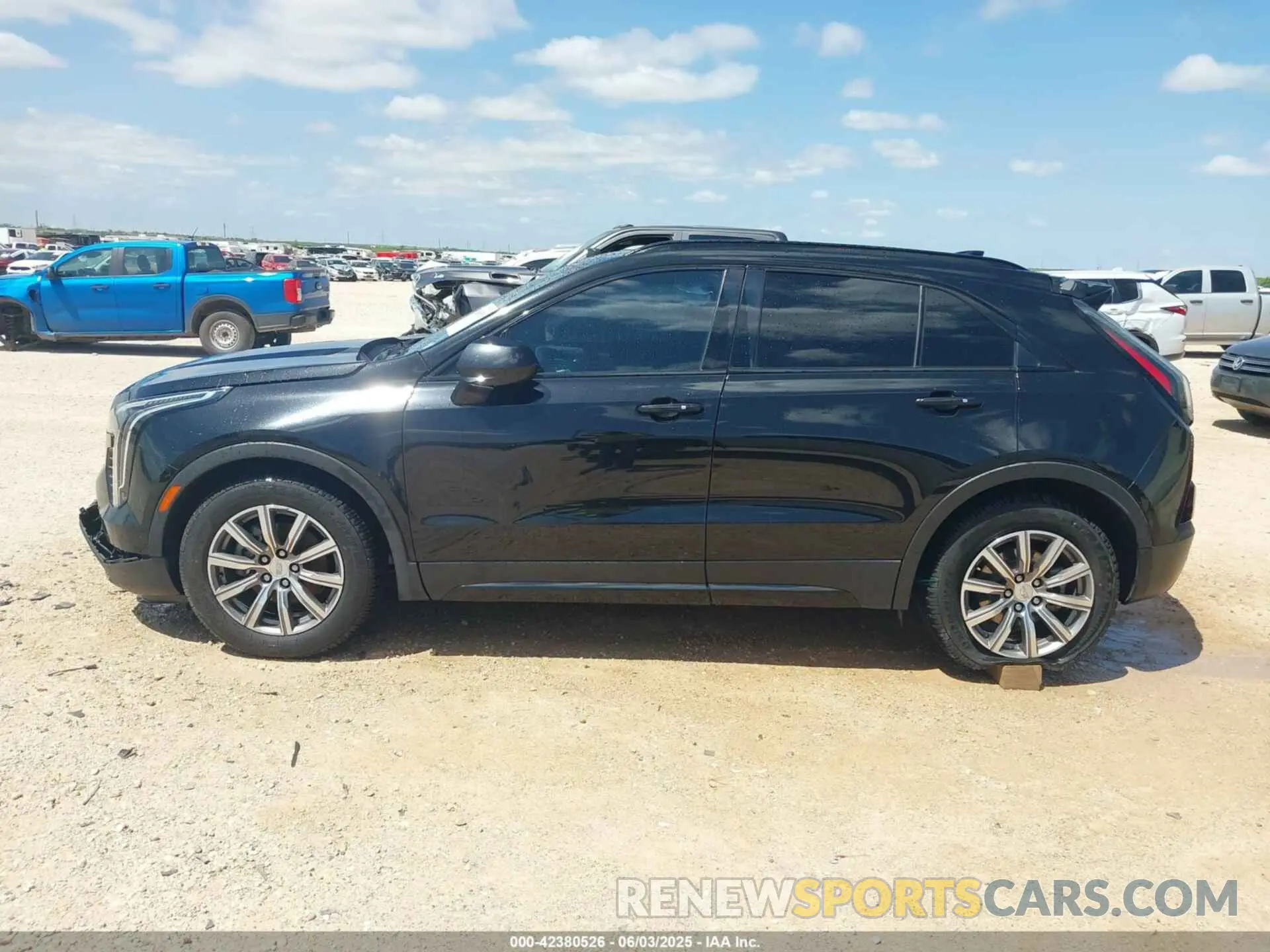 14 Photograph of a damaged car 1GYFZER44KF103029 CADILLAC XT4 2019