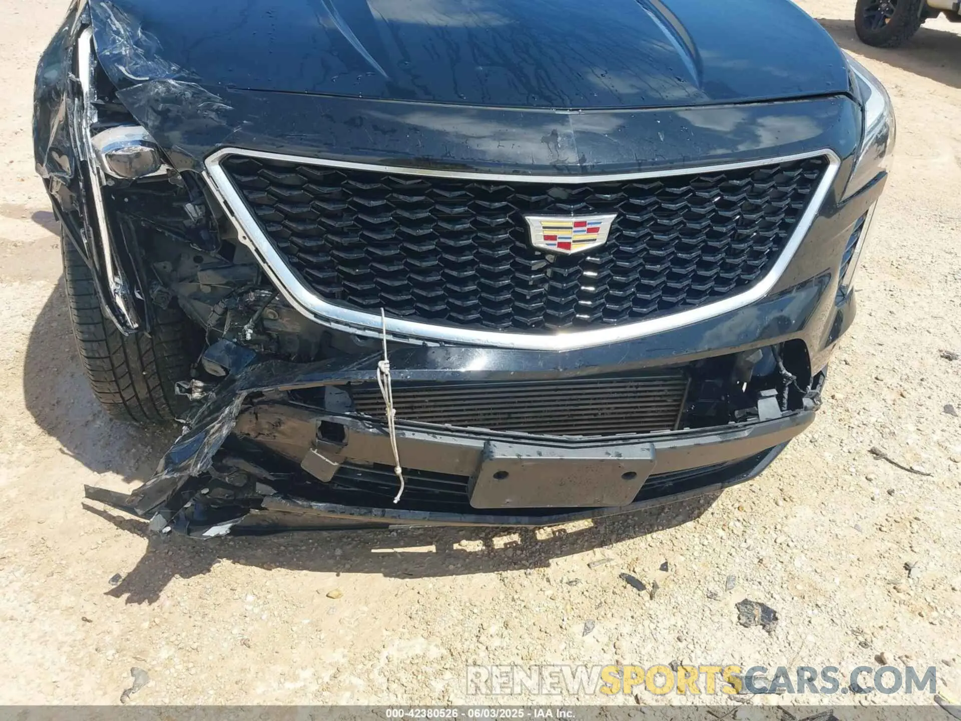 17 Photograph of a damaged car 1GYFZER44KF103029 CADILLAC XT4 2019