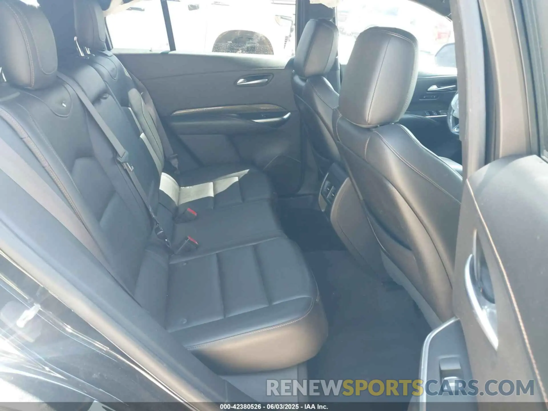 8 Photograph of a damaged car 1GYFZER44KF103029 CADILLAC XT4 2019