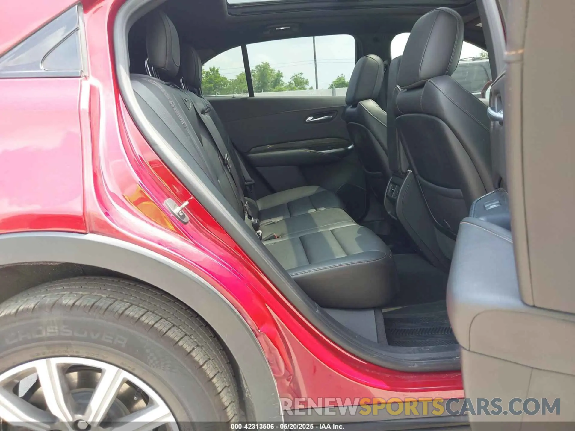 8 Photograph of a damaged car 1GYFZER44KF122616 CADILLAC XT4 2019