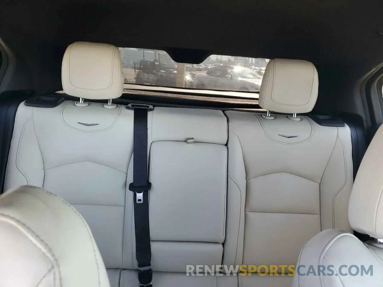 10 Photograph of a damaged car 1GYFZER44KF158466 CADILLAC XT4 2019