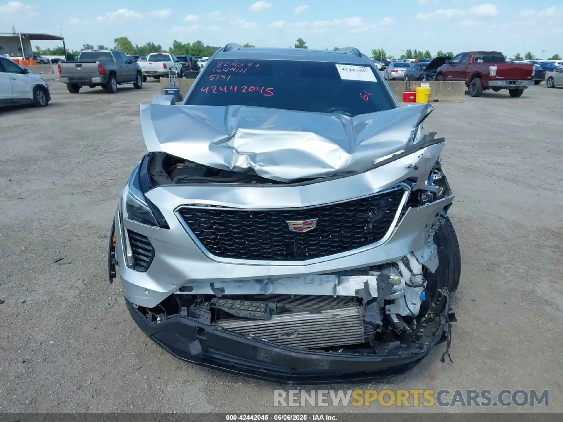 11 Photograph of a damaged car 1GYFZER44KF164901 CADILLAC XT4 2019