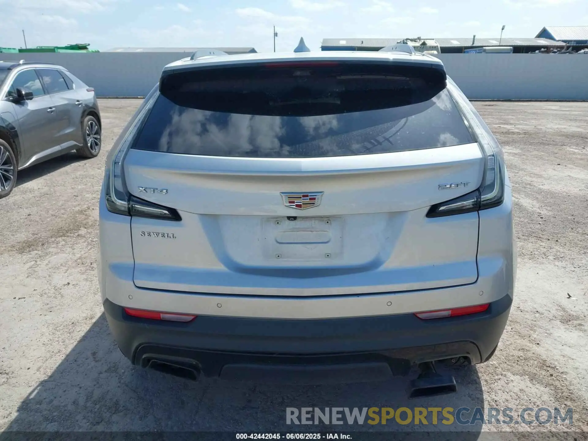 15 Photograph of a damaged car 1GYFZER44KF164901 CADILLAC XT4 2019