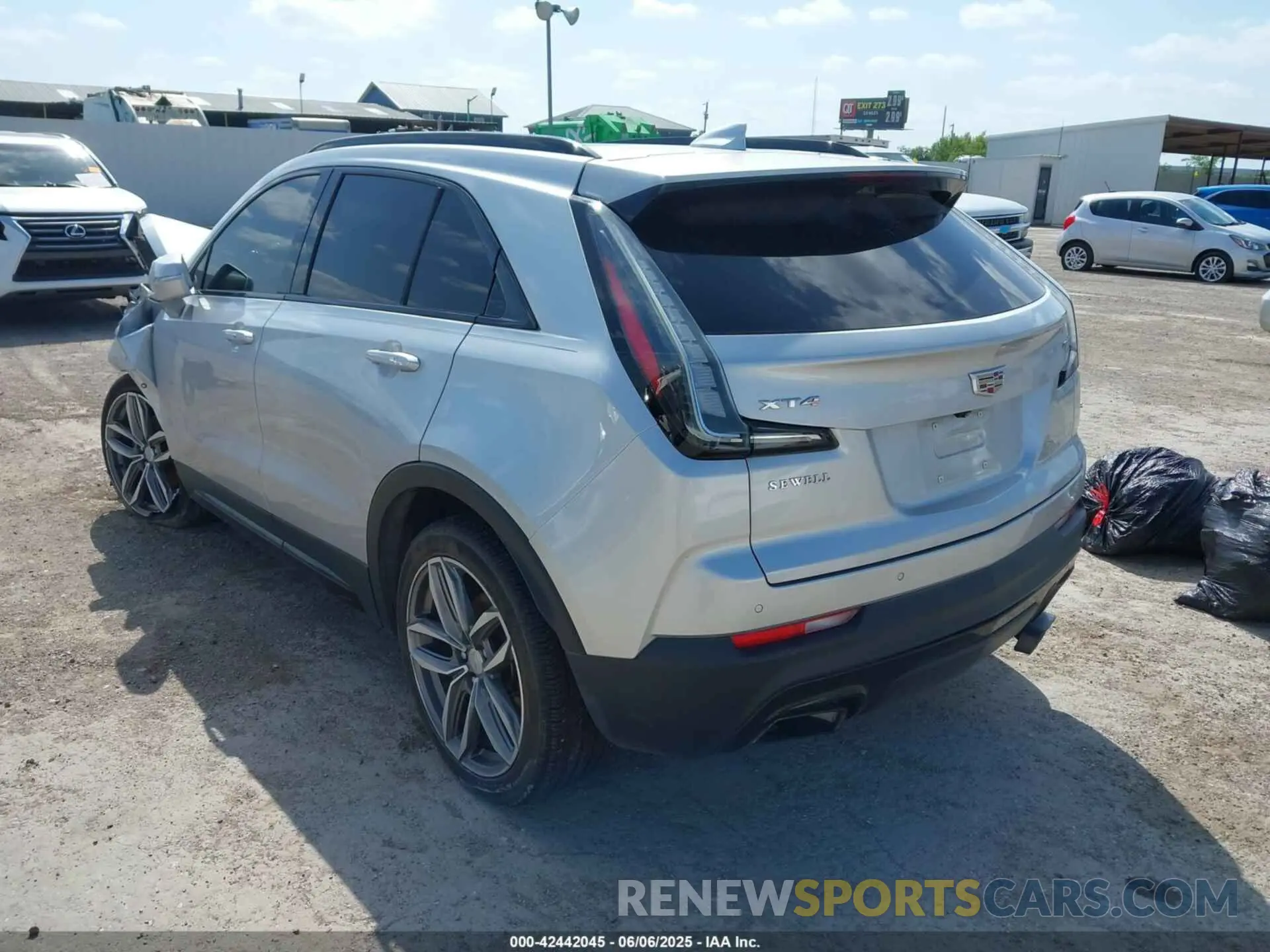 3 Photograph of a damaged car 1GYFZER44KF164901 CADILLAC XT4 2019