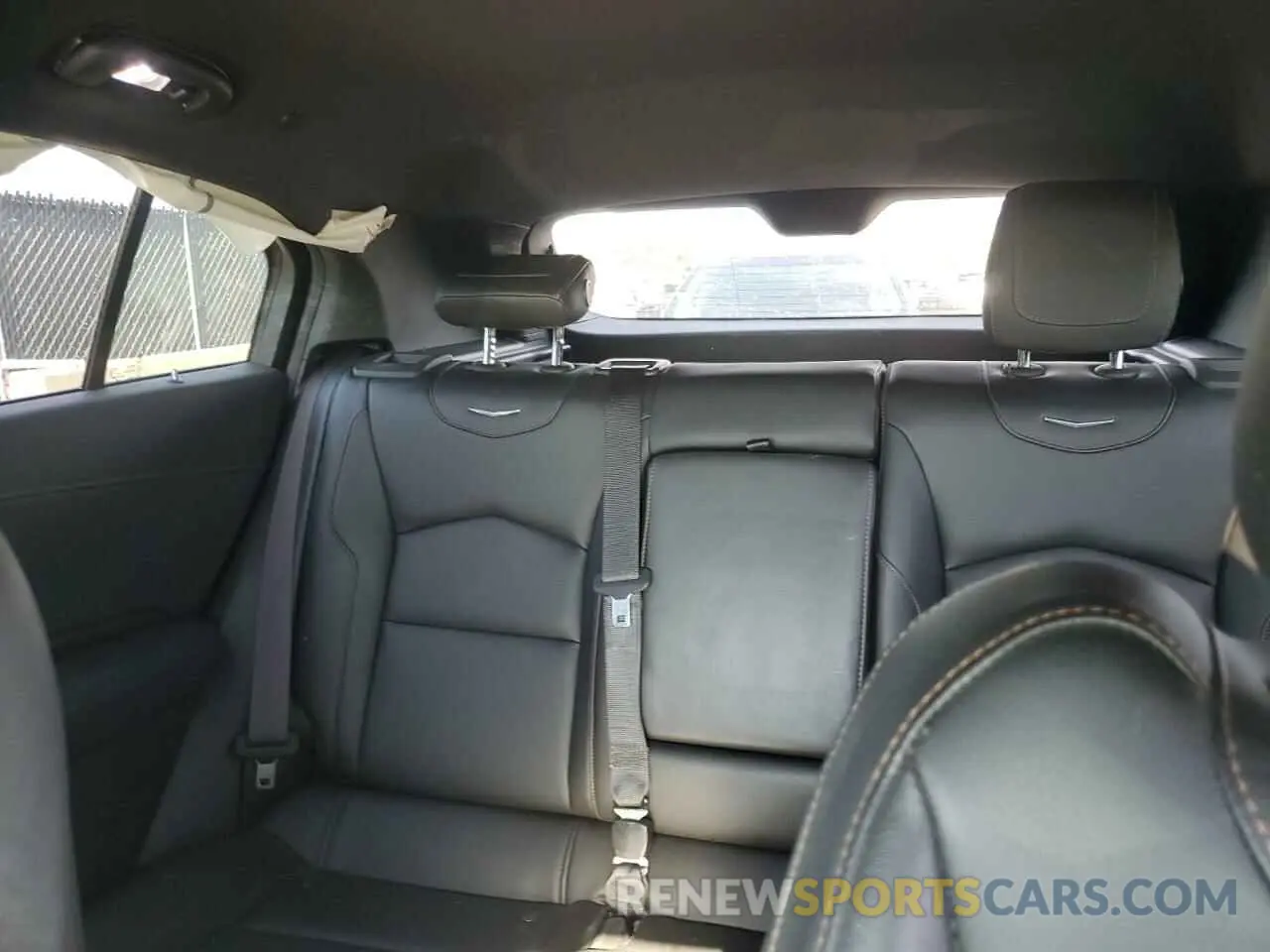 10 Photograph of a damaged car 1GYFZER47KF103820 CADILLAC XT4 2019