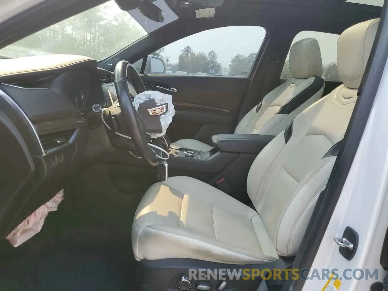 7 Photograph of a damaged car 1GYFZER47KF160325 CADILLAC XT4 2019