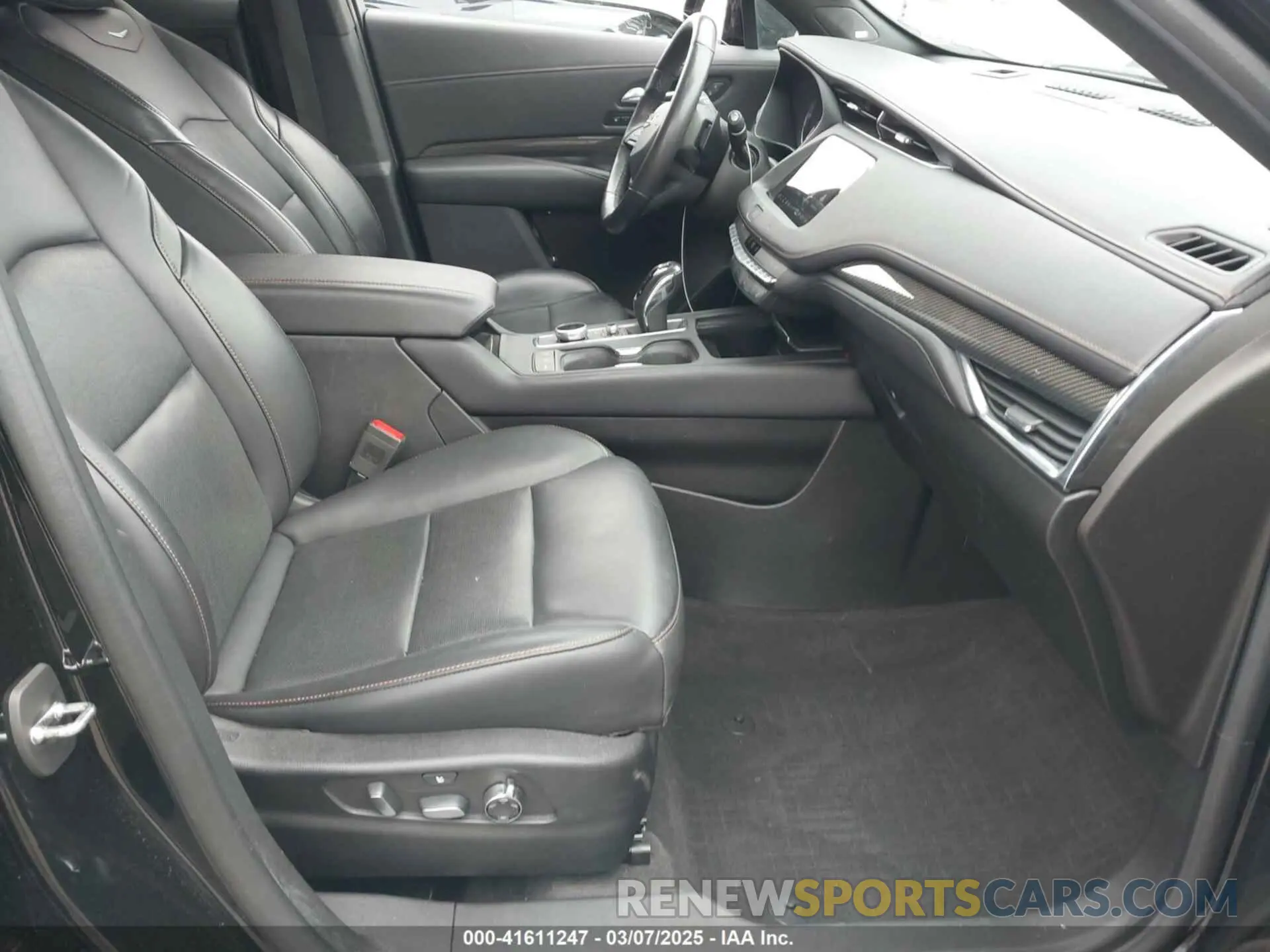 5 Photograph of a damaged car 1GYFZER49KF178096 CADILLAC XT4 2019