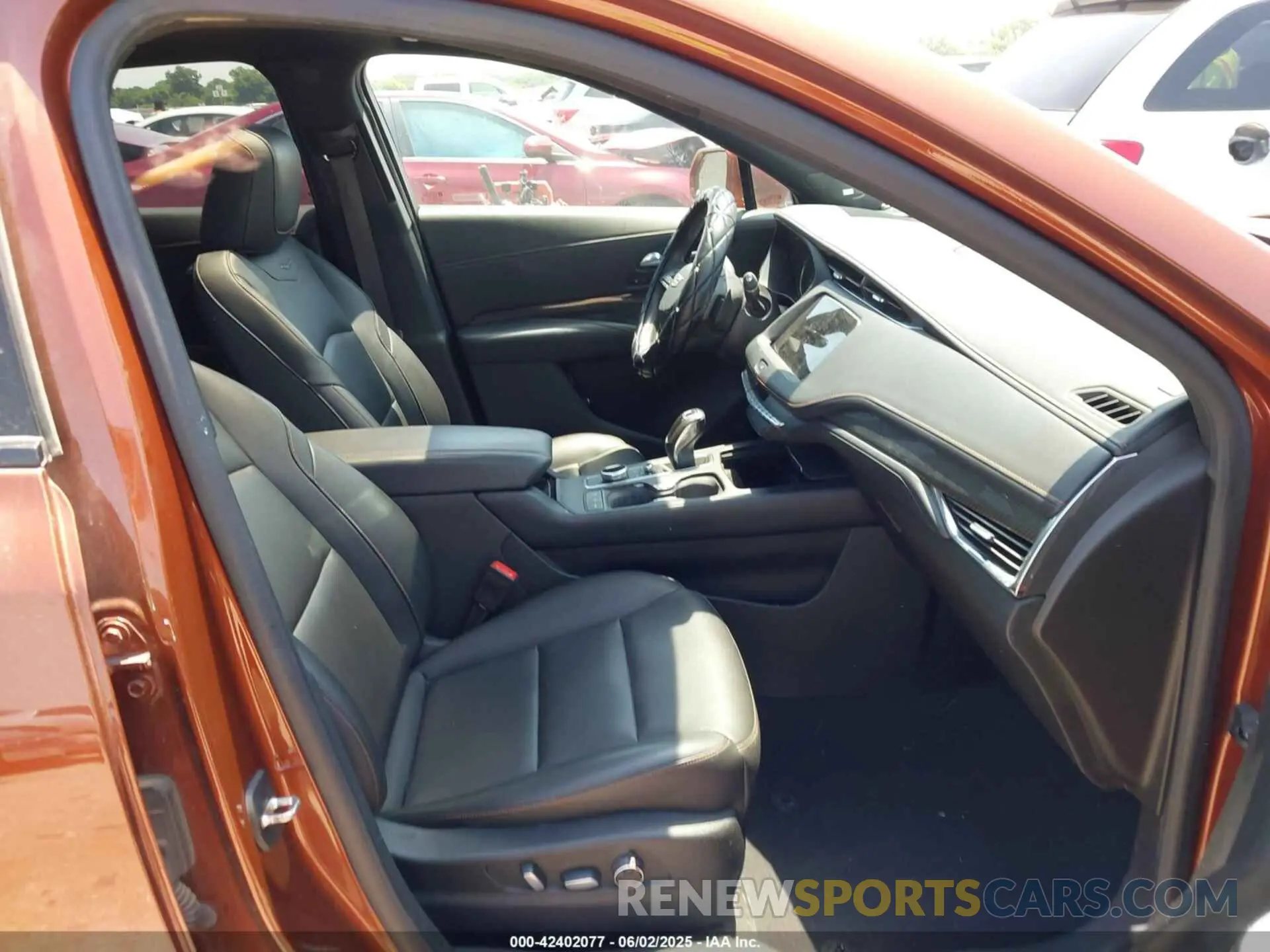 5 Photograph of a damaged car 1GYFZER4XKF103522 CADILLAC XT4 2019