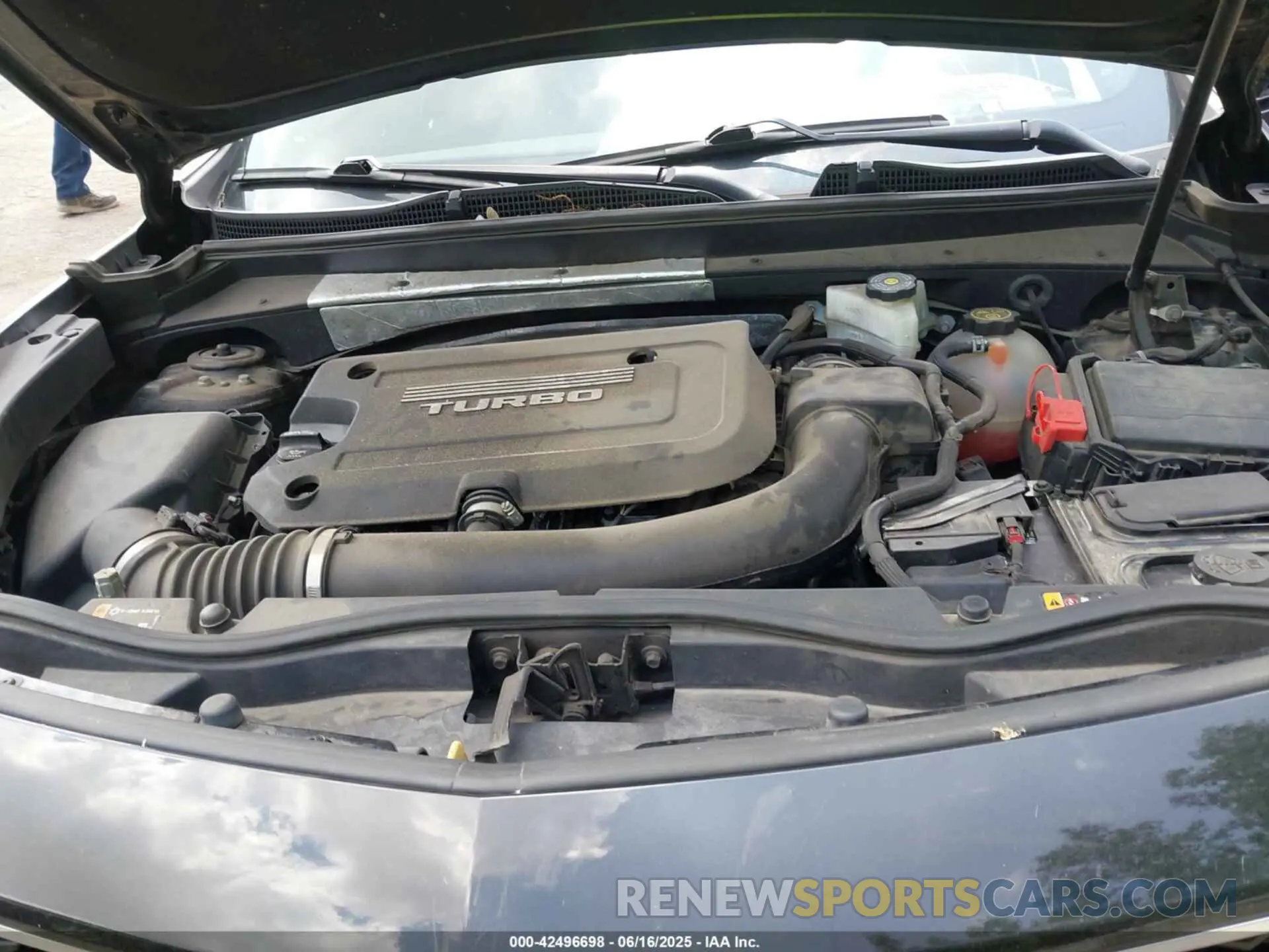 10 Photograph of a damaged car 1GYFZFR44KF140894 CADILLAC XT4 2019