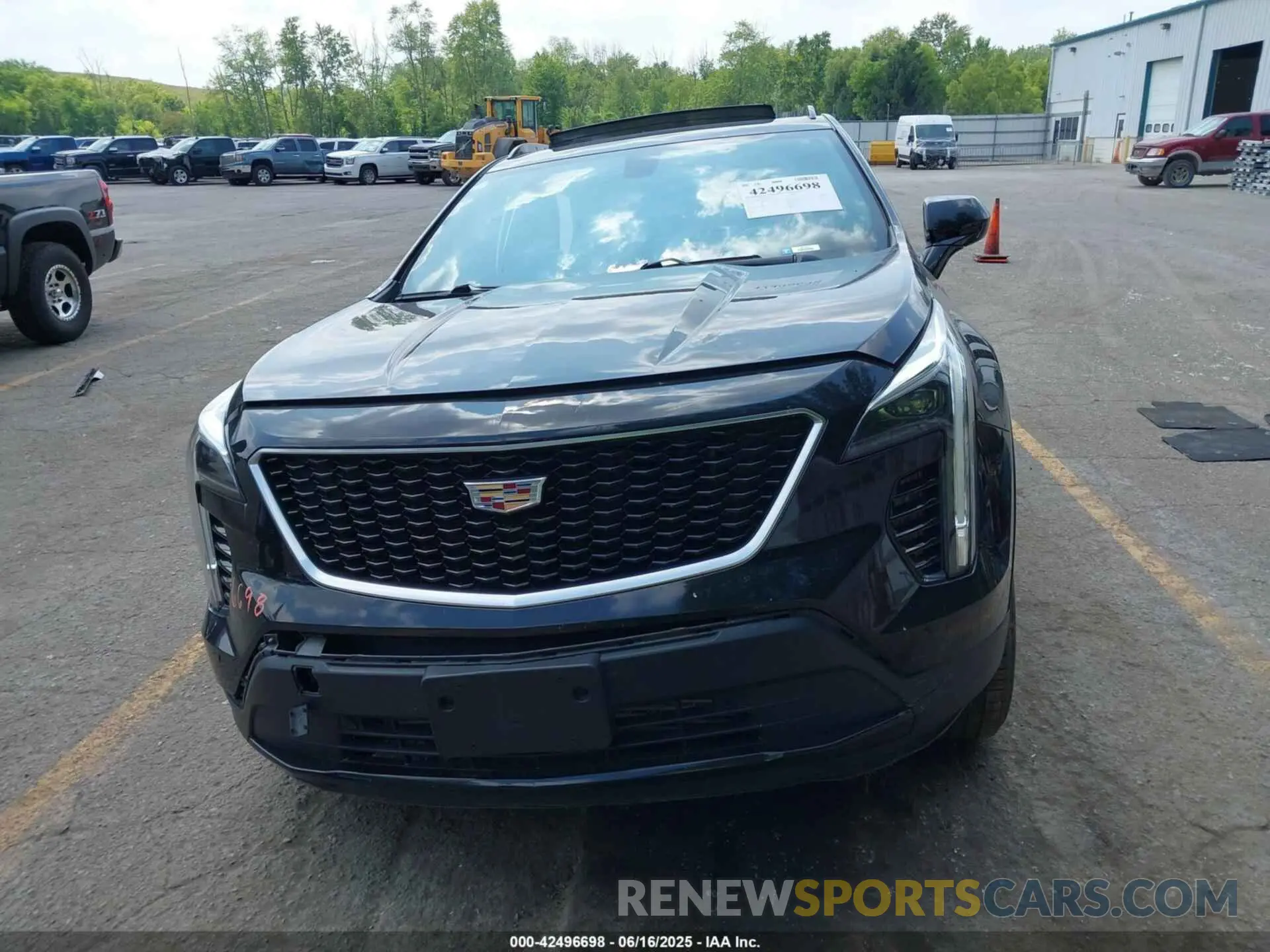 11 Photograph of a damaged car 1GYFZFR44KF140894 CADILLAC XT4 2019