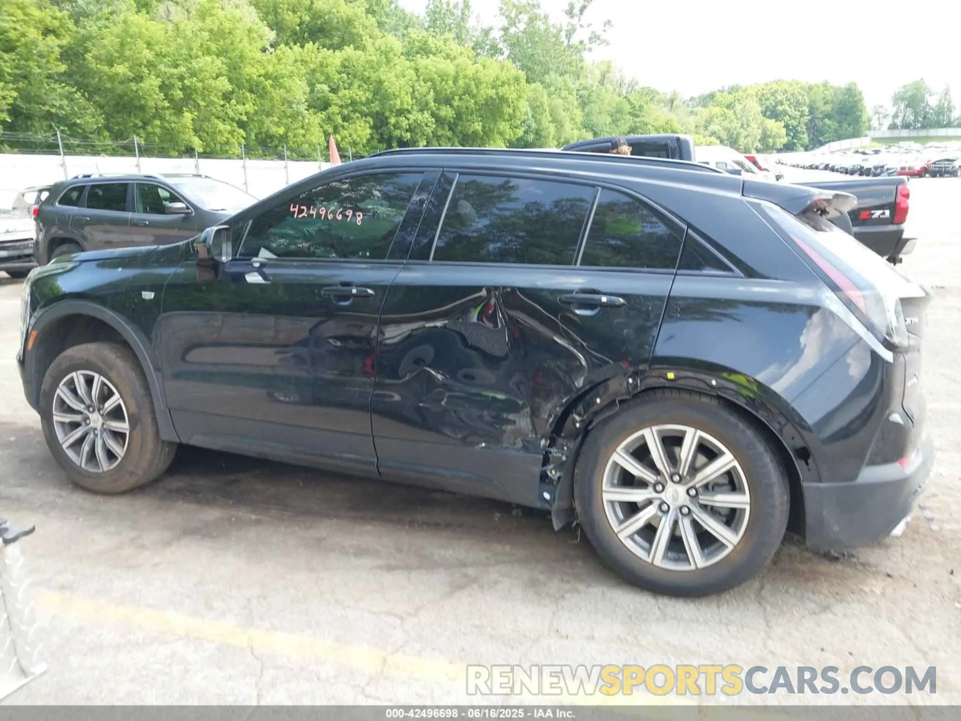 13 Photograph of a damaged car 1GYFZFR44KF140894 CADILLAC XT4 2019