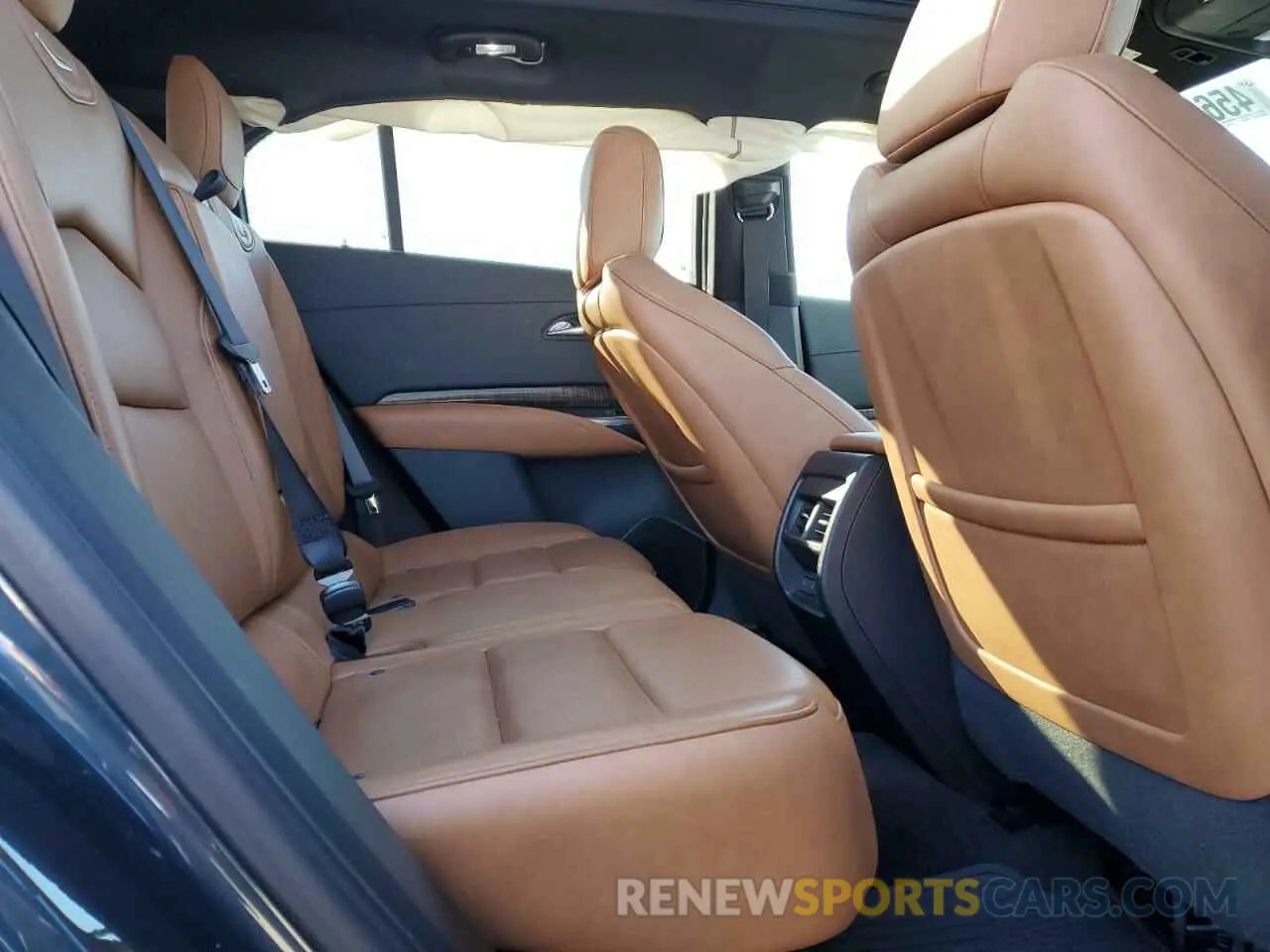 11 Photograph of a damaged car 1GYFZFR44KF170414 CADILLAC XT4 2019