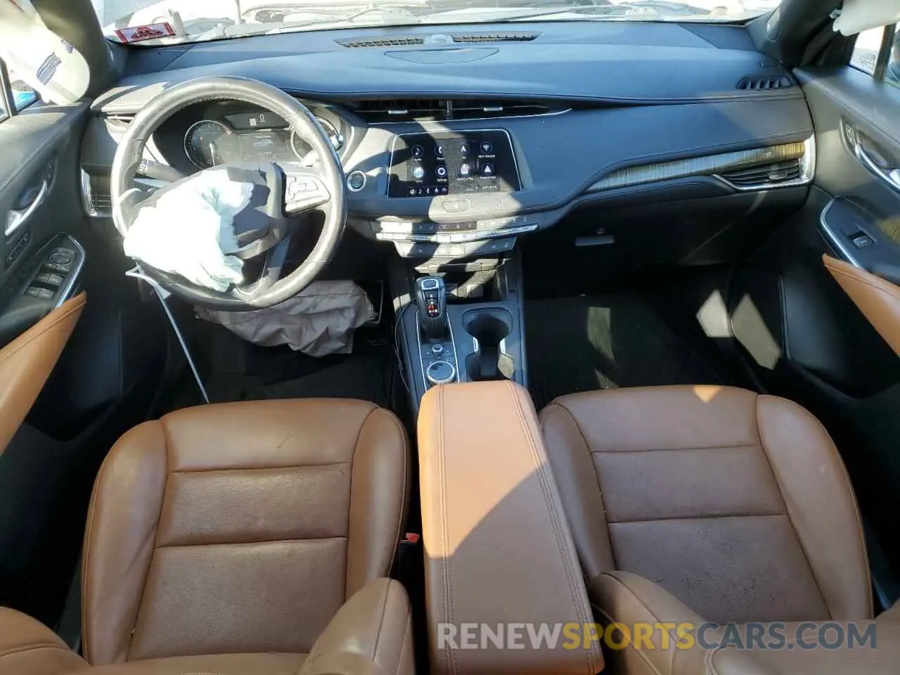 8 Photograph of a damaged car 1GYFZFR44KF170414 CADILLAC XT4 2019