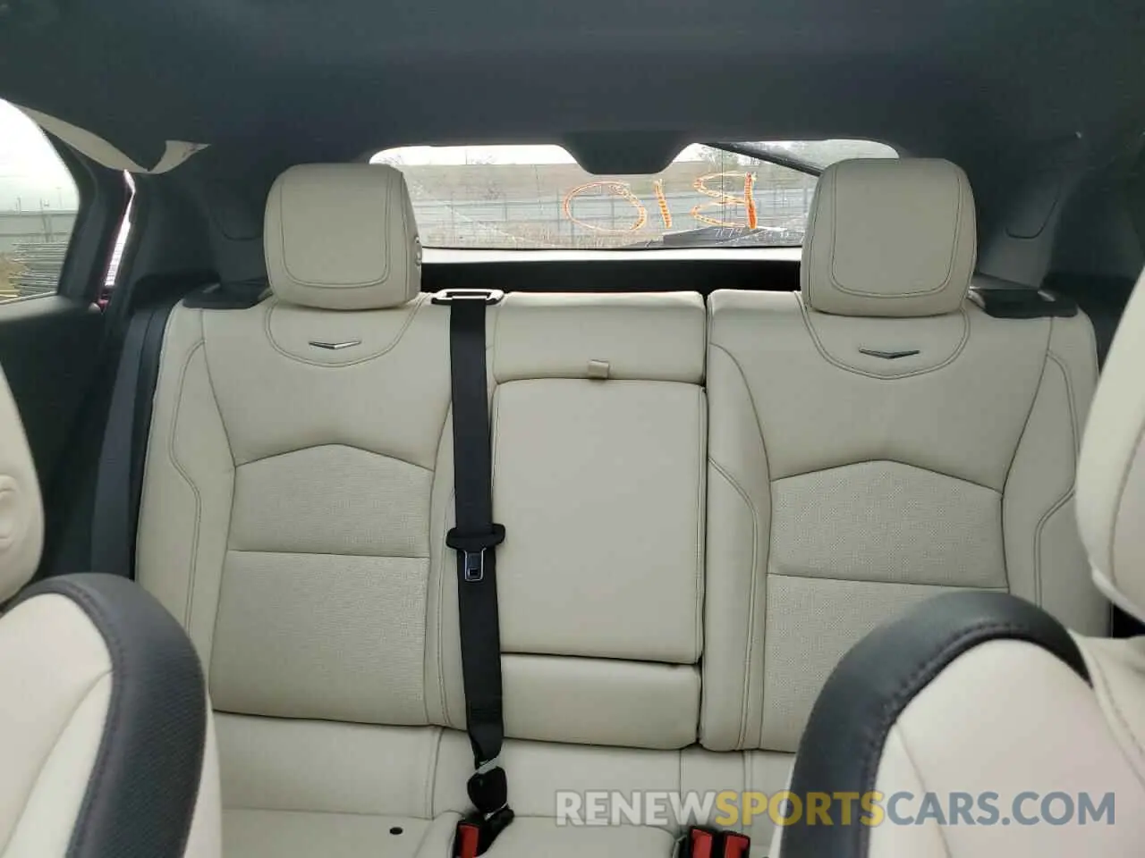 10 Photograph of a damaged car 1GYFZFR44KF186189 CADILLAC XT4 2019