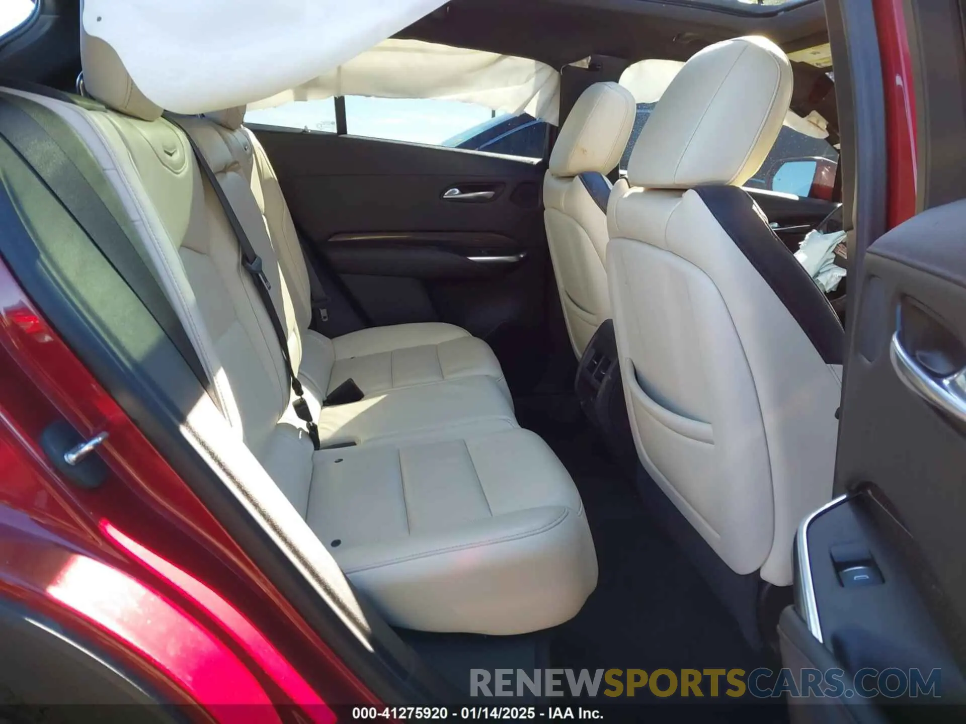 8 Photograph of a damaged car 1GYFZFR45KF166758 CADILLAC XT4 2019