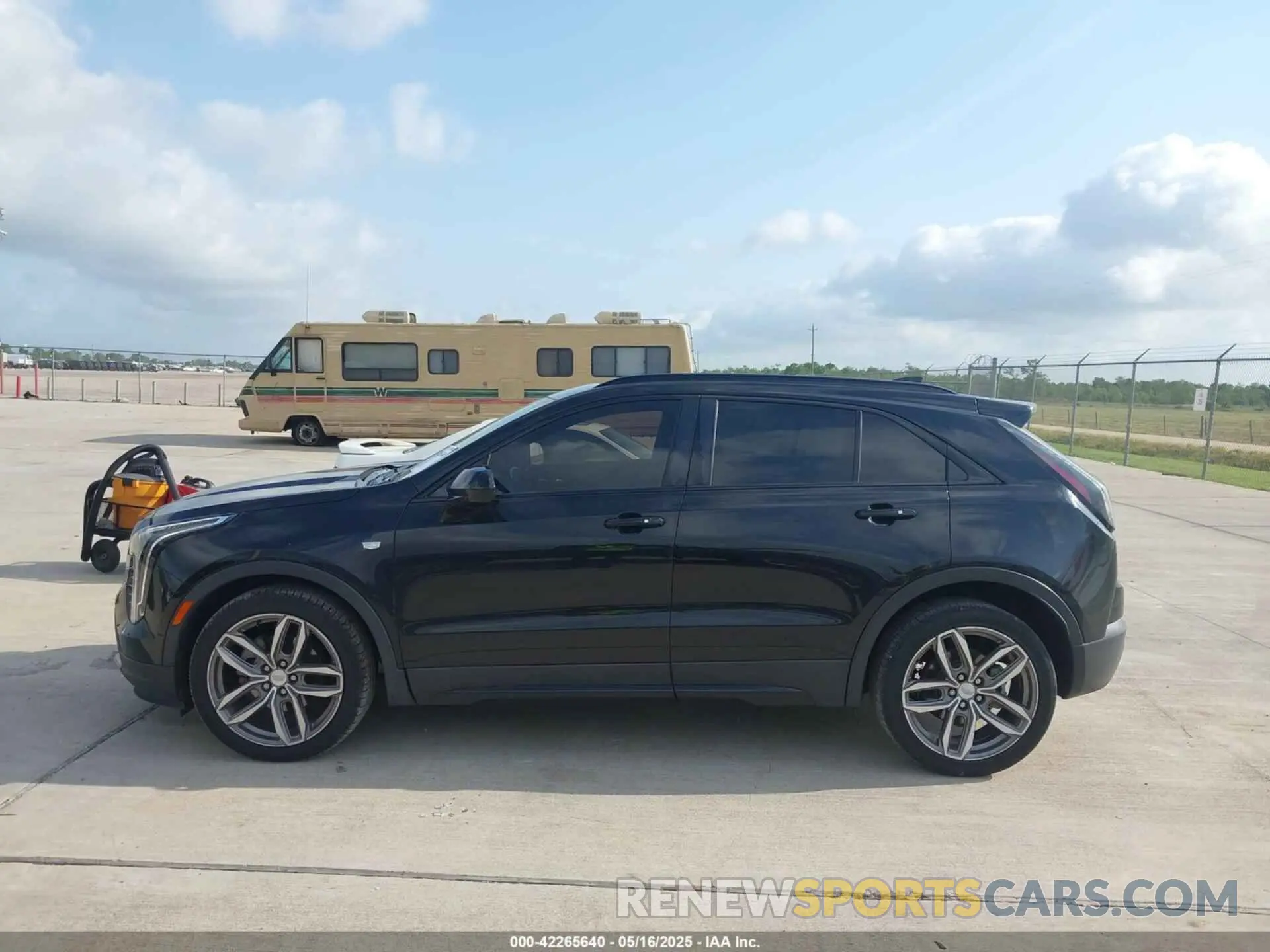14 Photograph of a damaged car 1GYFZFR45KF185150 CADILLAC XT4 2019