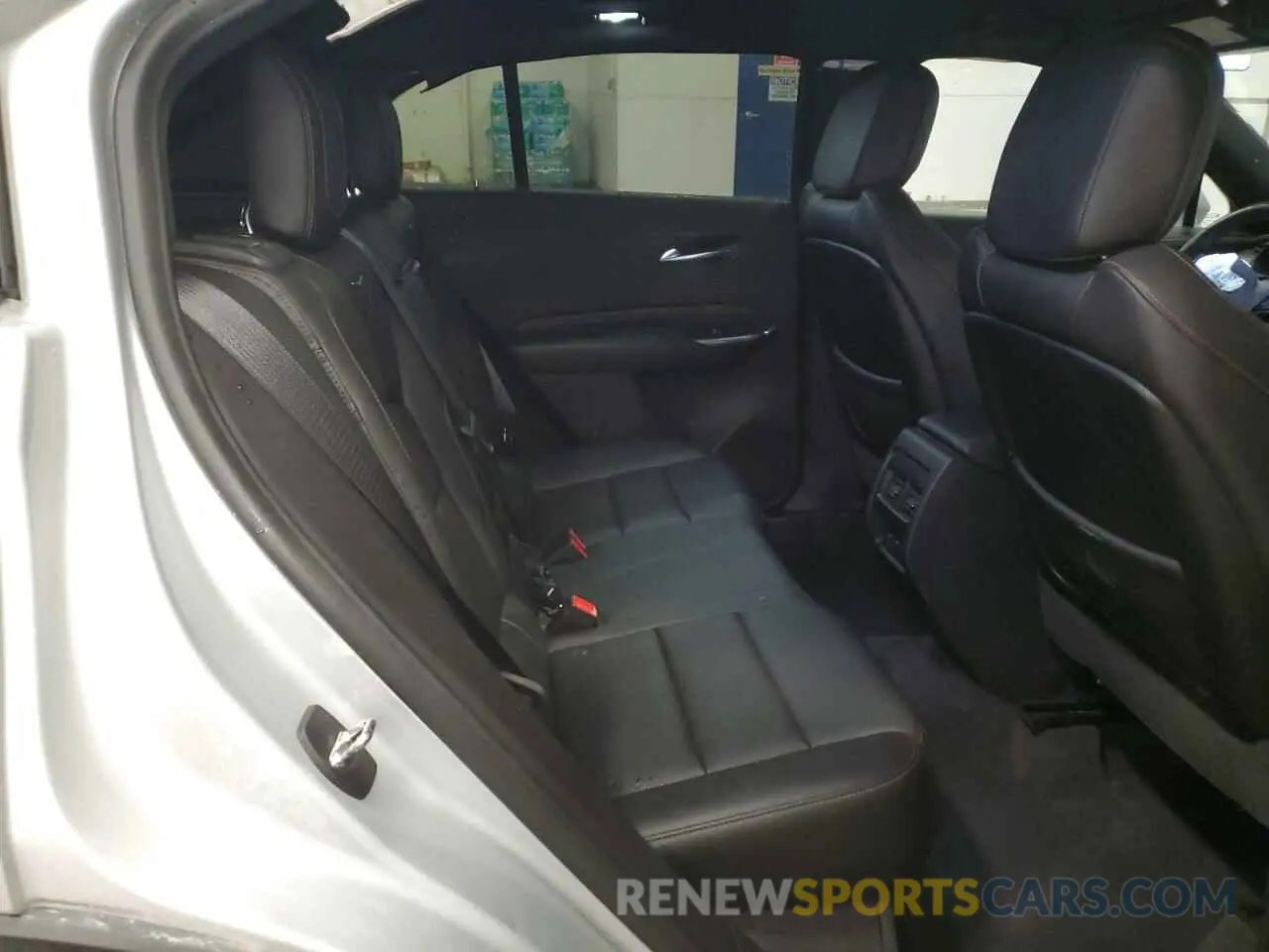 11 Photograph of a damaged car 1GYFZFR45KF185536 CADILLAC XT4 2019