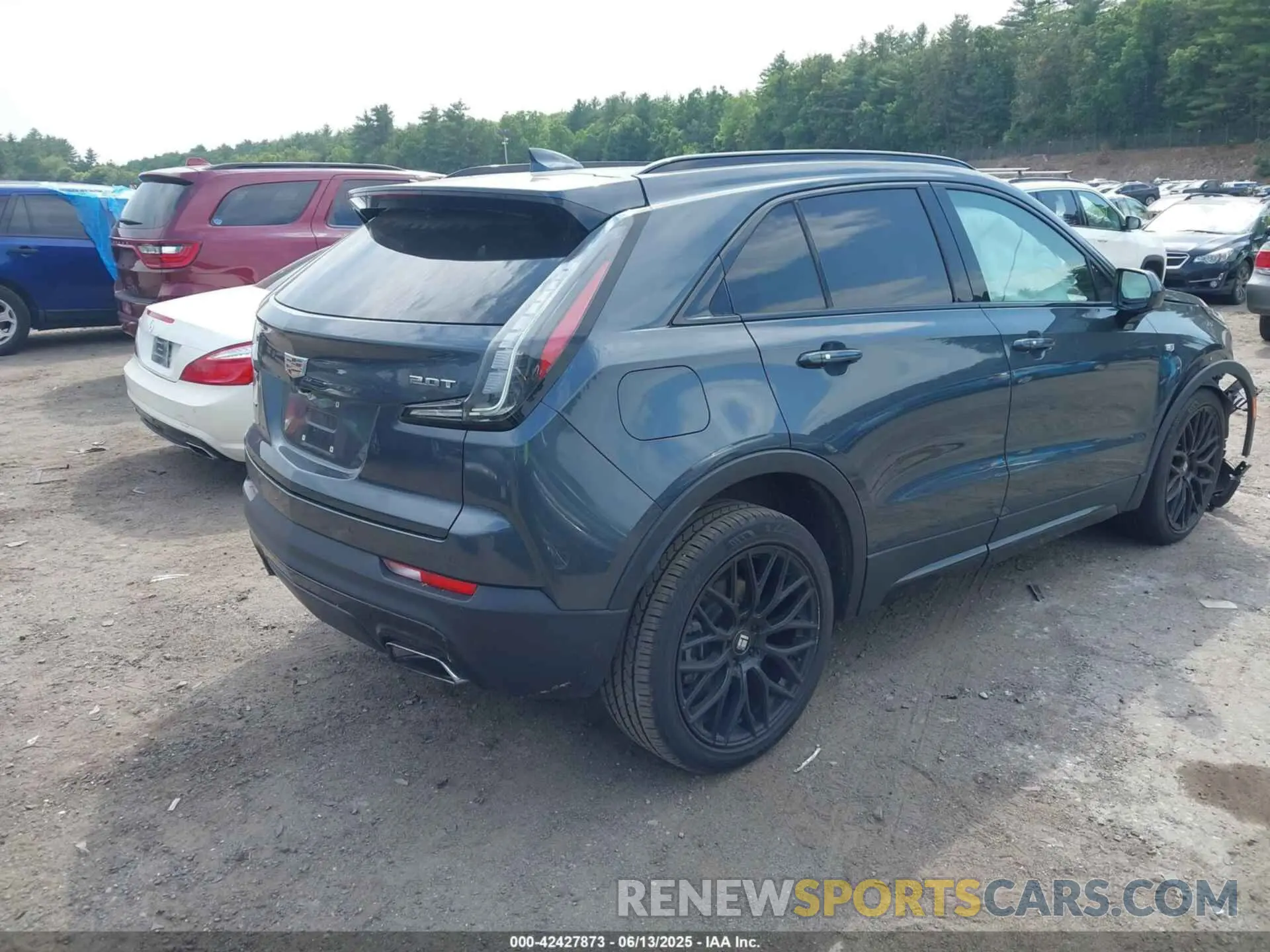 4 Photograph of a damaged car 1GYFZFR45KF202738 CADILLAC XT4 2019