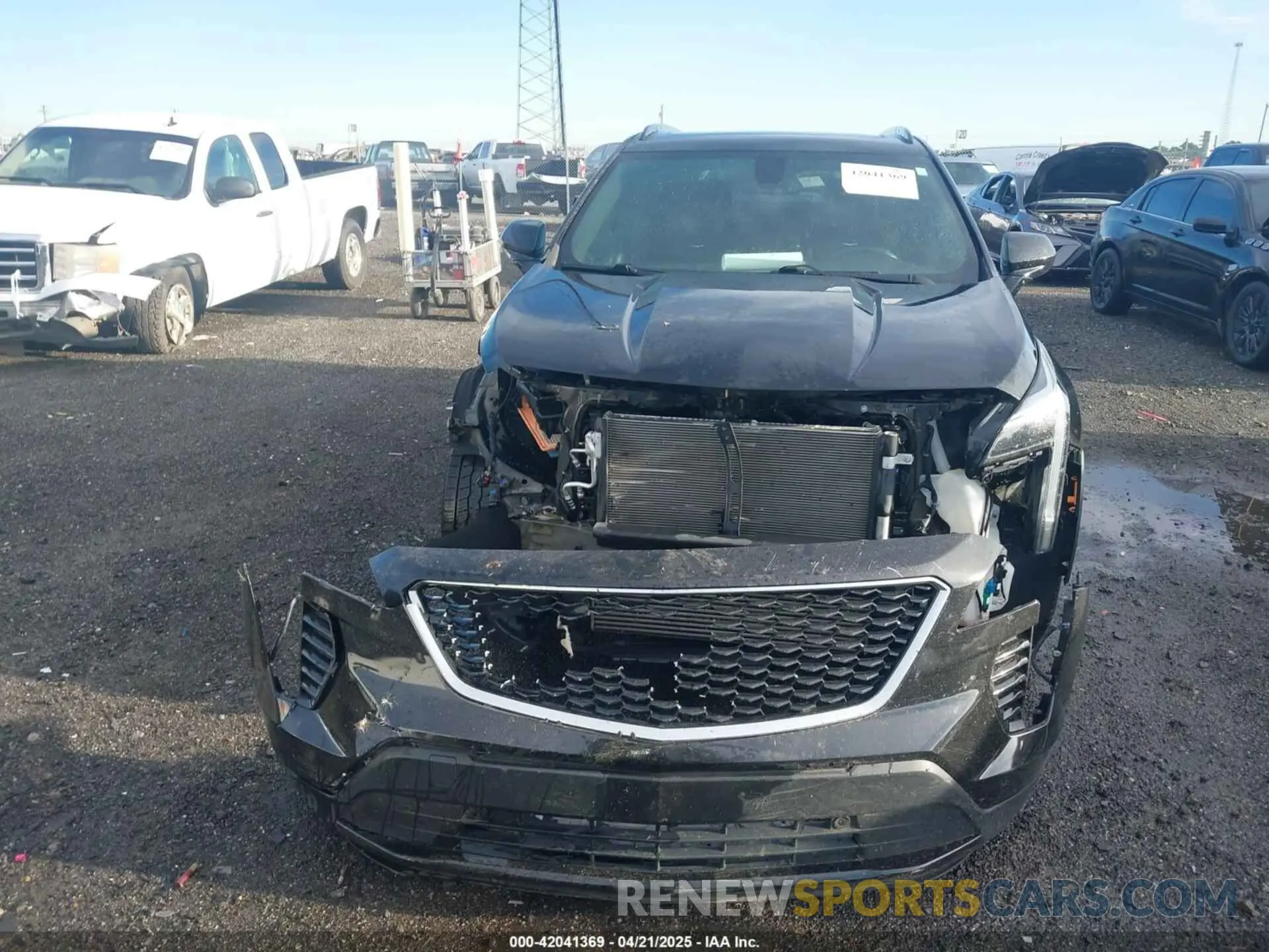 12 Photograph of a damaged car 1GYFZFR47KF159925 CADILLAC XT4 2019