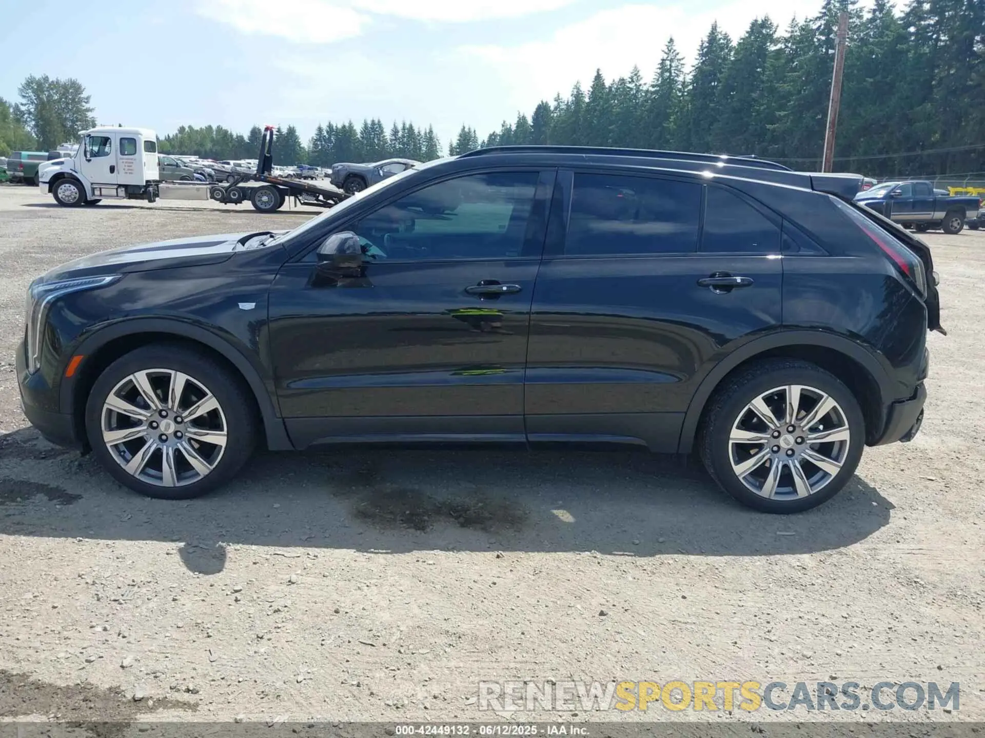 14 Photograph of a damaged car 1GYFZFR48KF119062 CADILLAC XT4 2019