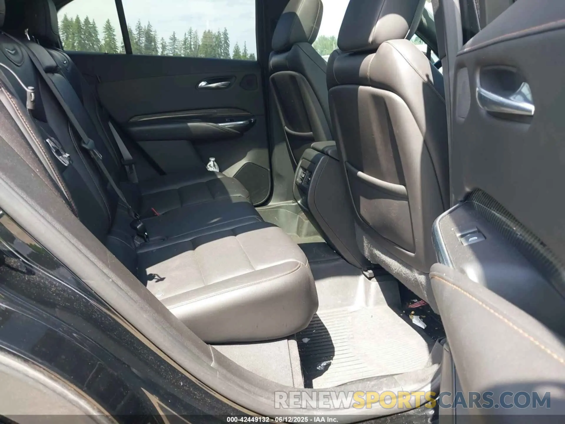 8 Photograph of a damaged car 1GYFZFR48KF119062 CADILLAC XT4 2019