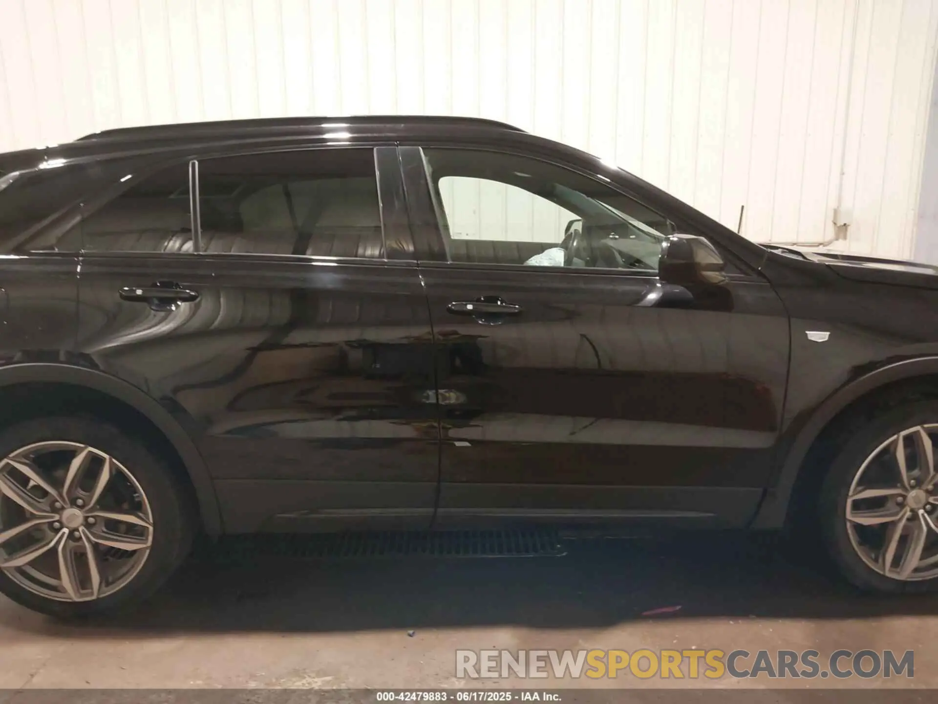 13 Photograph of a damaged car 1GYFZFR4XKF159904 CADILLAC XT4 2019