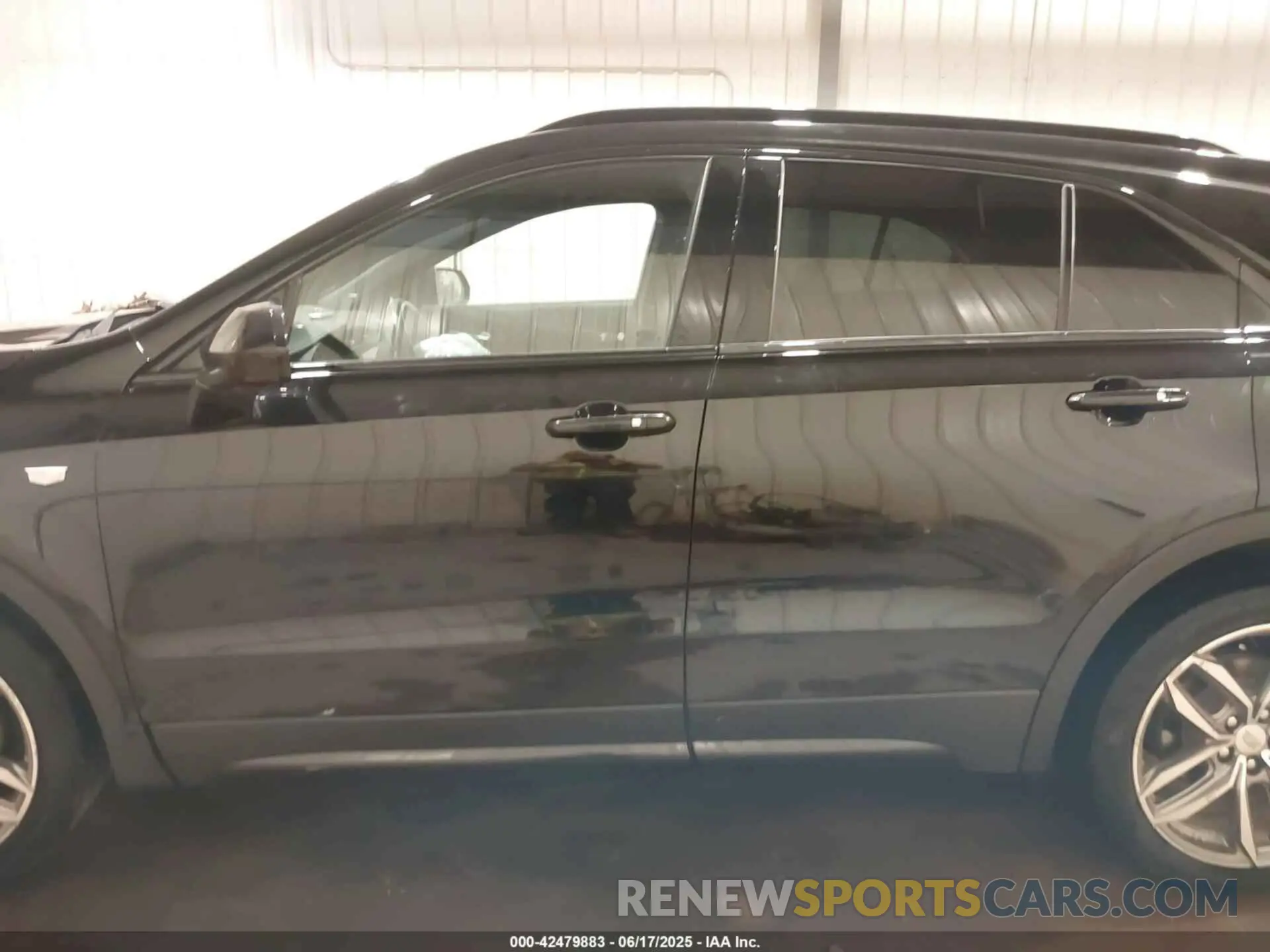 14 Photograph of a damaged car 1GYFZFR4XKF159904 CADILLAC XT4 2019