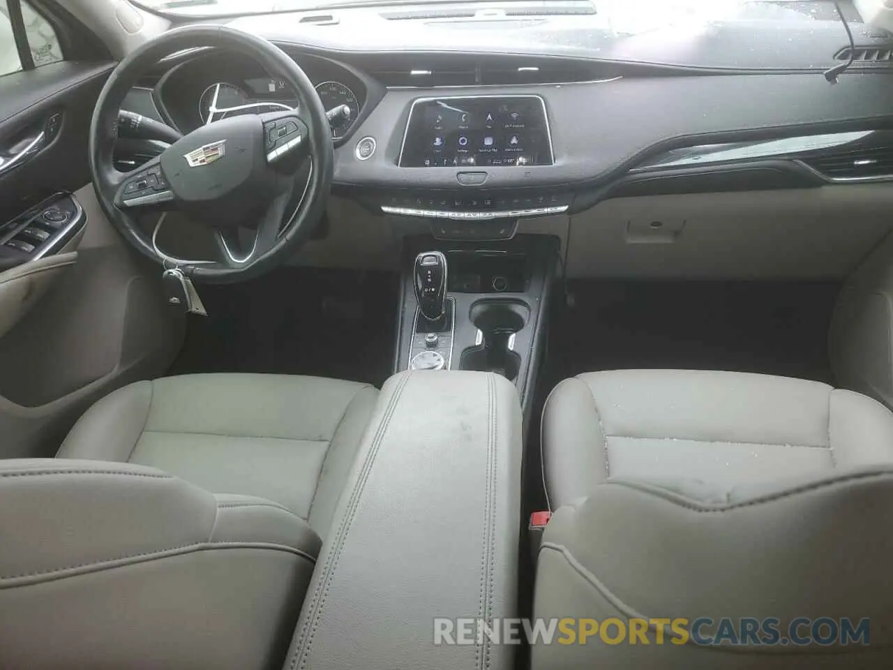 8 Photograph of a damaged car 1GYAZAR46LF070460 CADILLAC XT4 2020