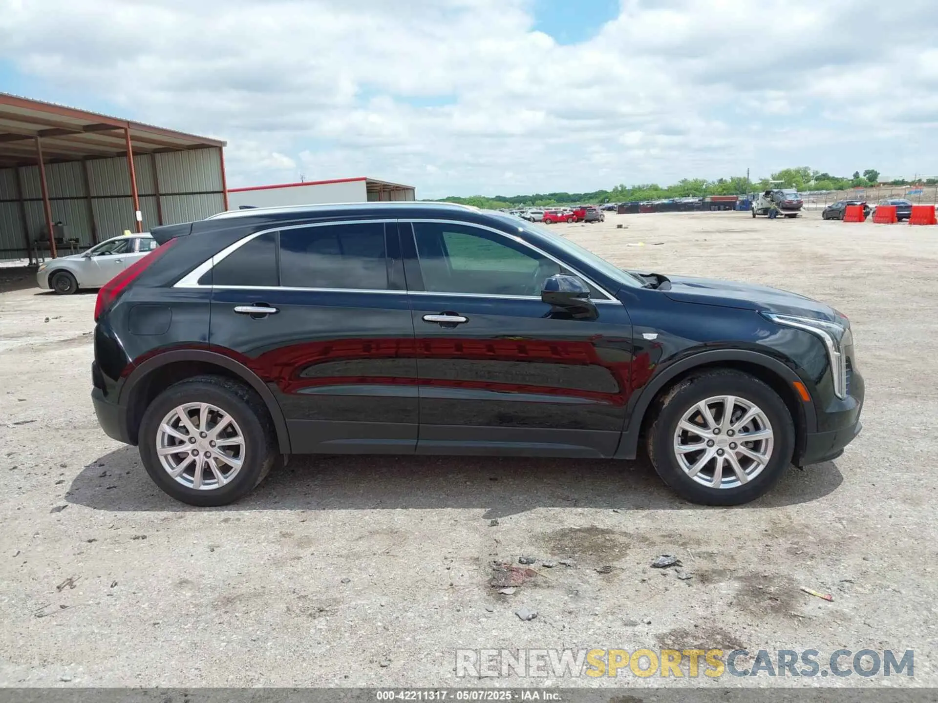 12 Photograph of a damaged car 1GYAZAR4XLF146598 CADILLAC XT4 2020